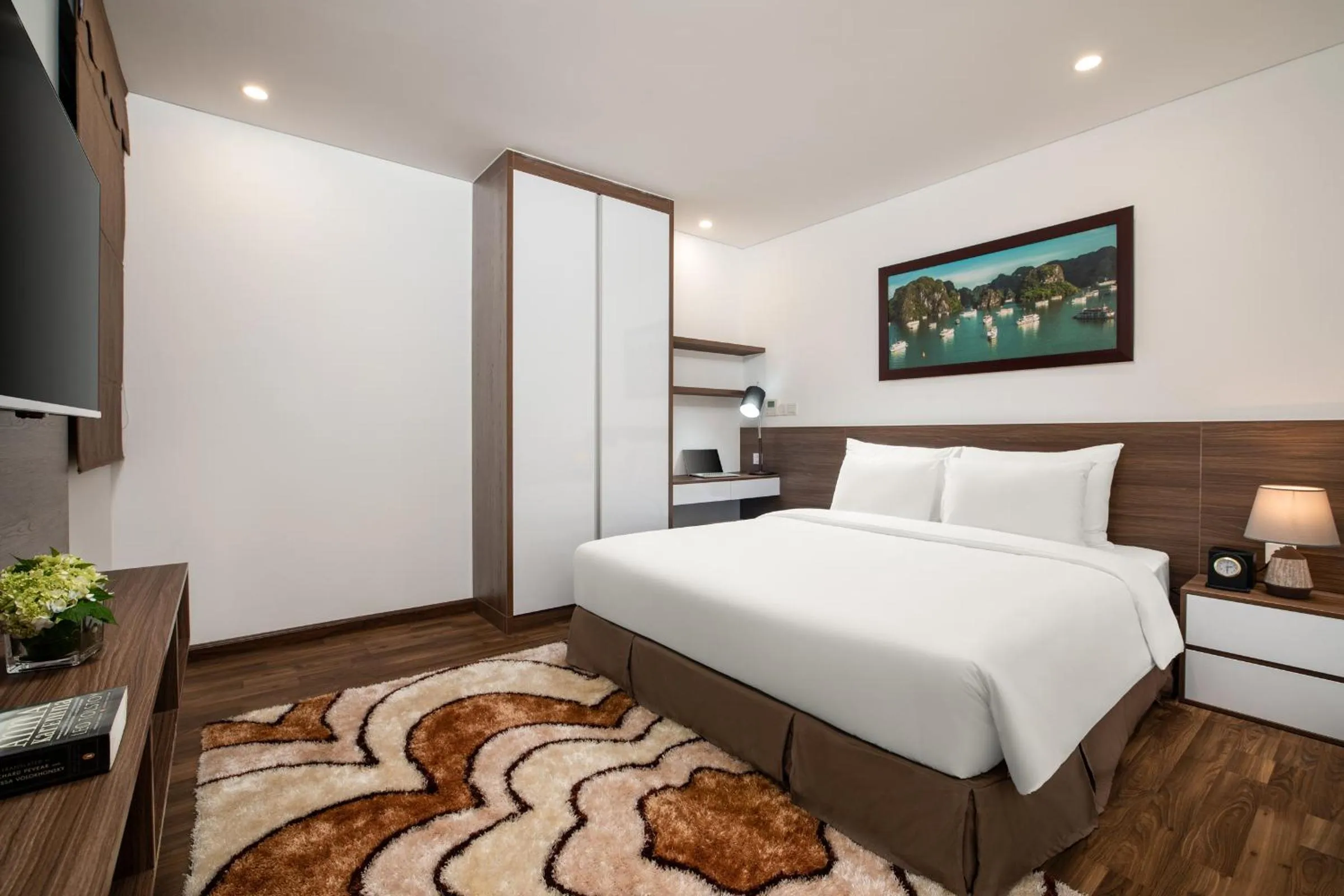 Bedroom, Bed in Nesta - The Grand Hao Nam