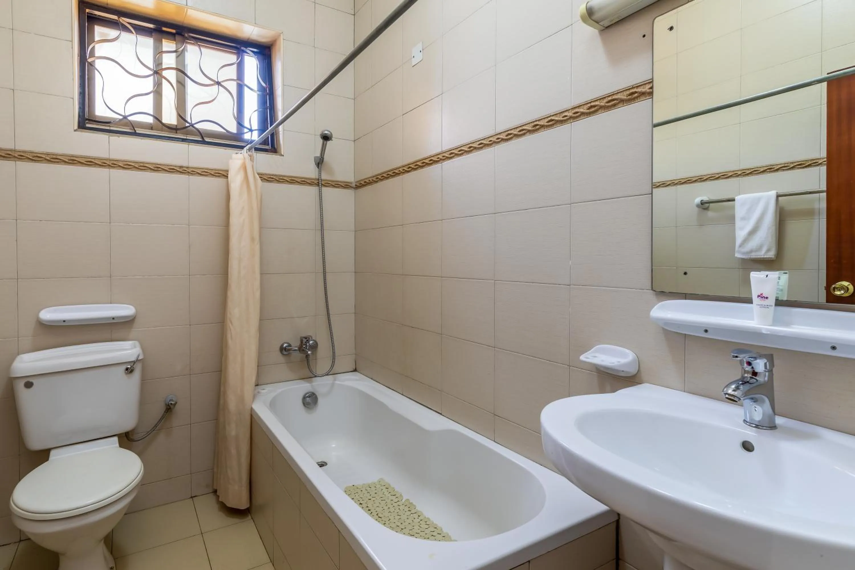 Bathroom in Entebbe Traveller's Hotel