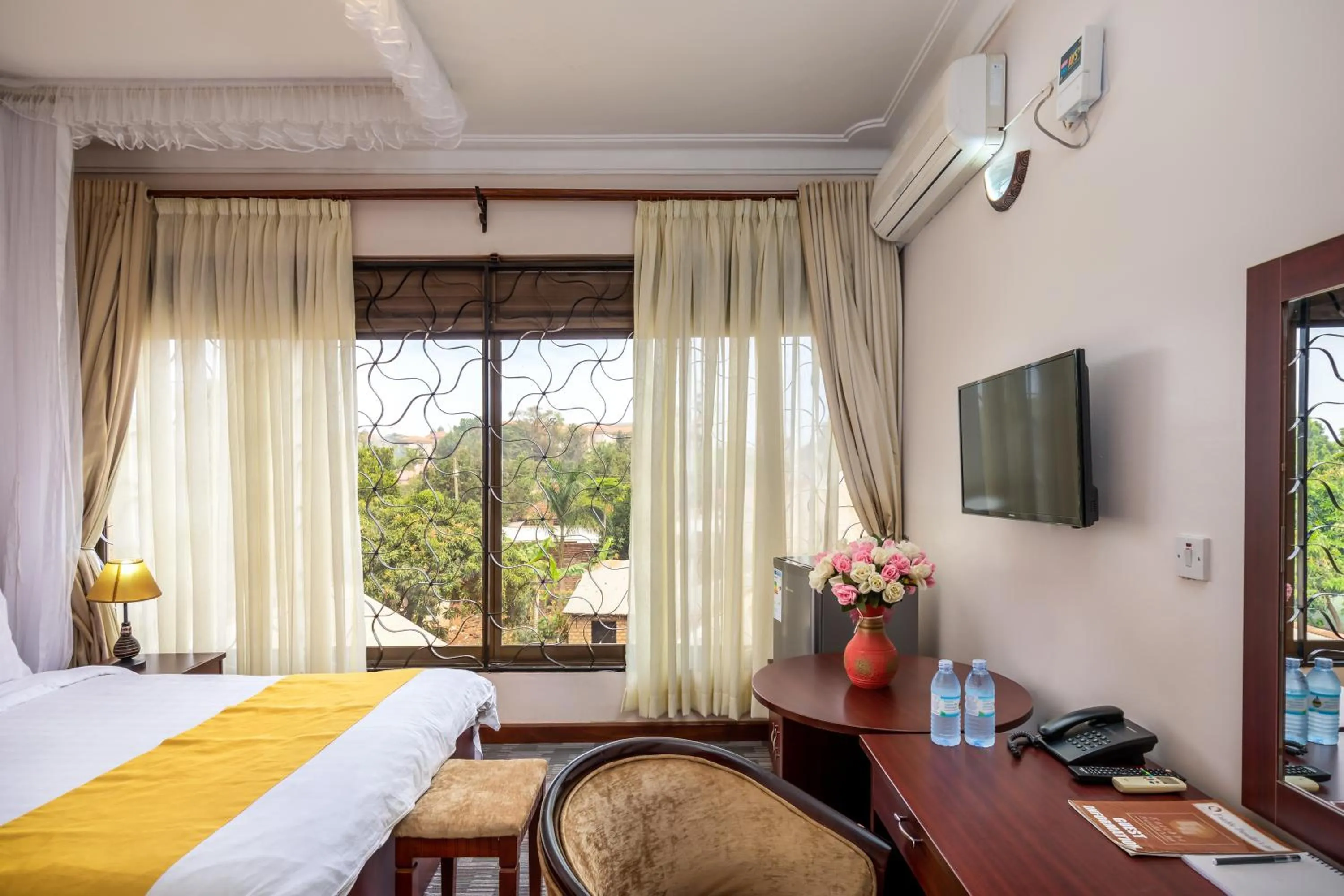 Photo of the whole room in Entebbe Traveller's Hotel