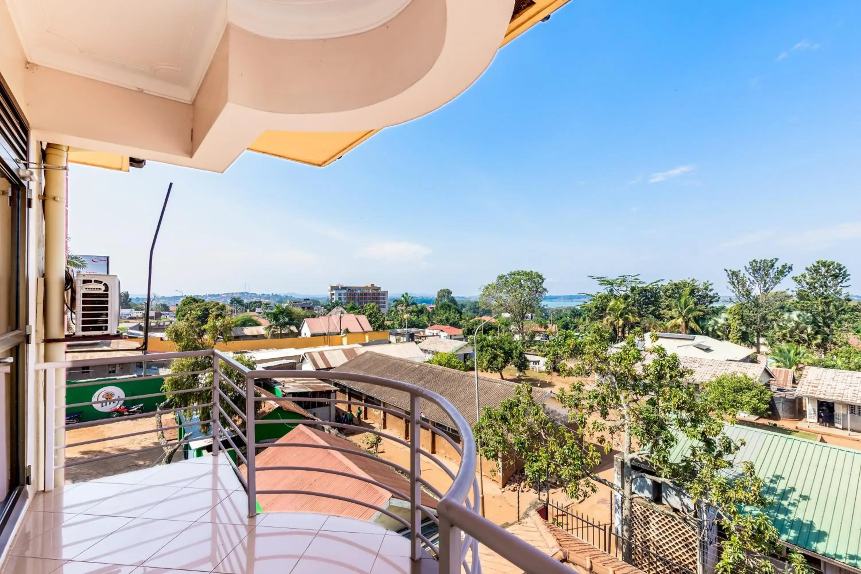 Deluxe Double Room with Balcony in Entebbe Traveller's Hotel Deluxe Double Room with Balcony in Entebbe Traveller's Hotel