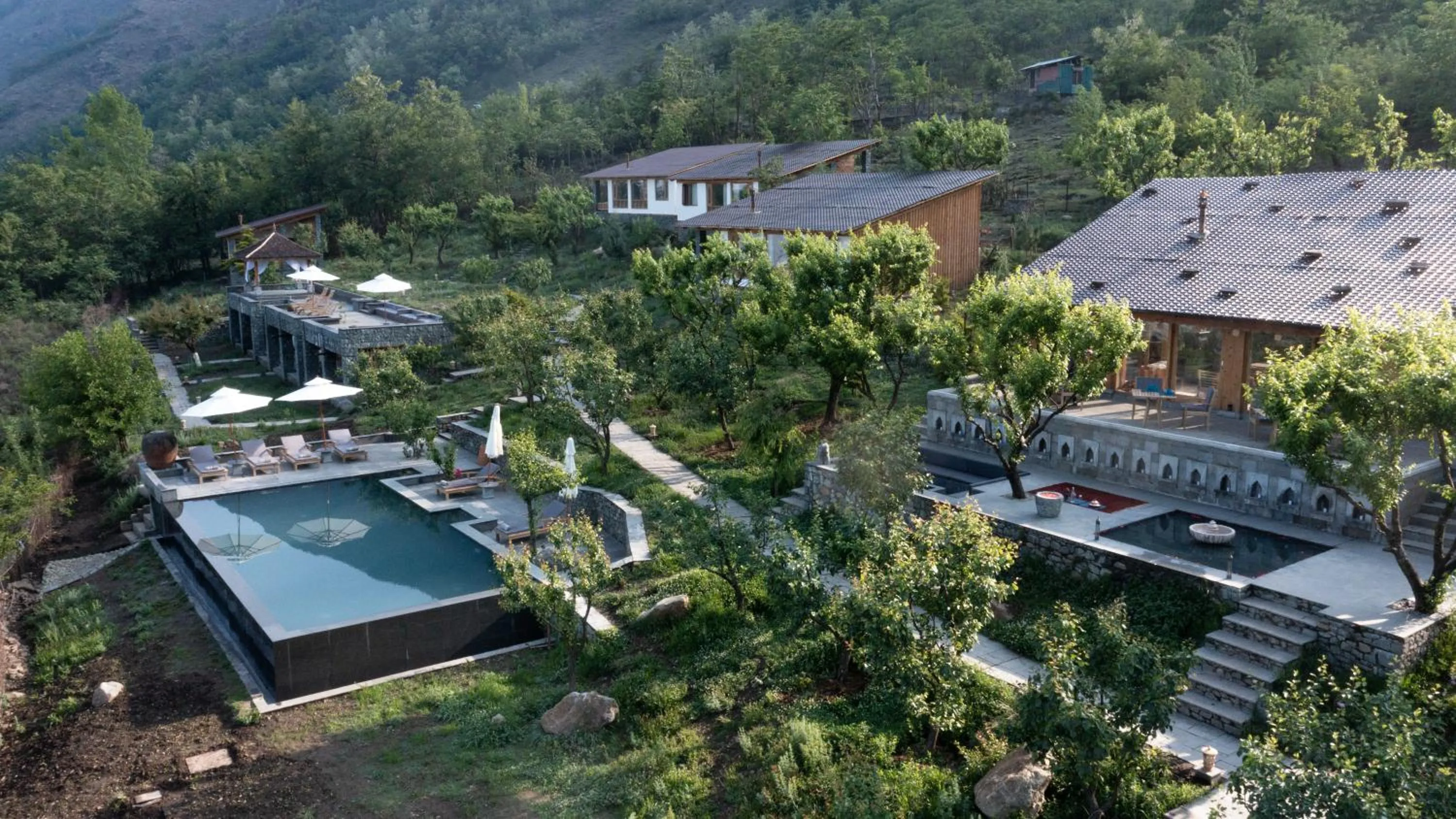 Property building in Qayaam Gah