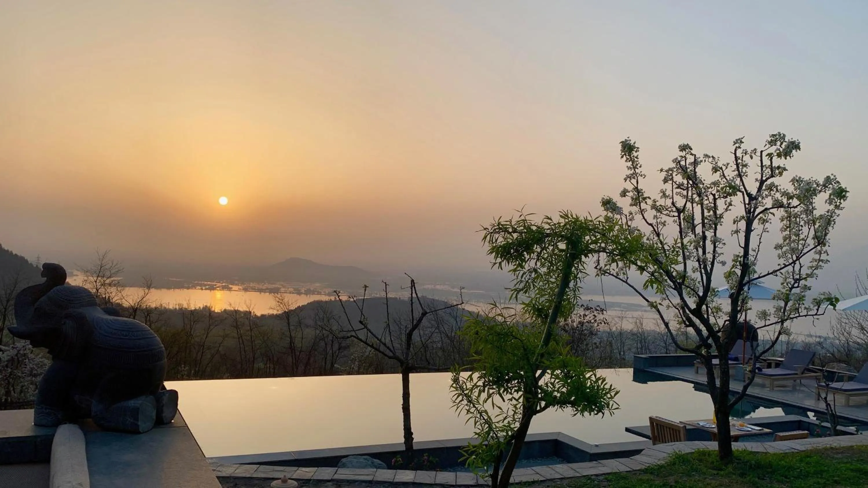 Swimming pool in Qayaam Gah