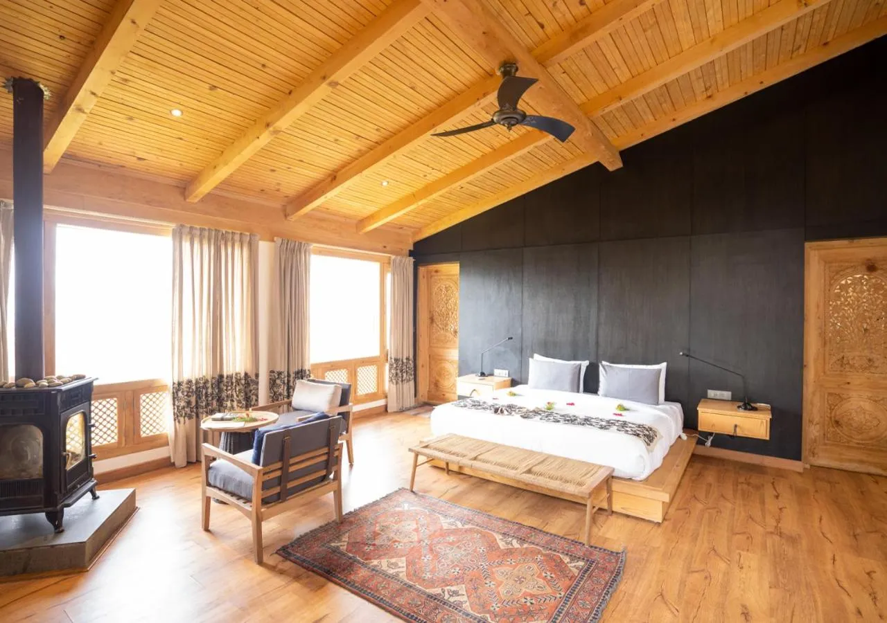 Property building, Bed in Qayaam Gah