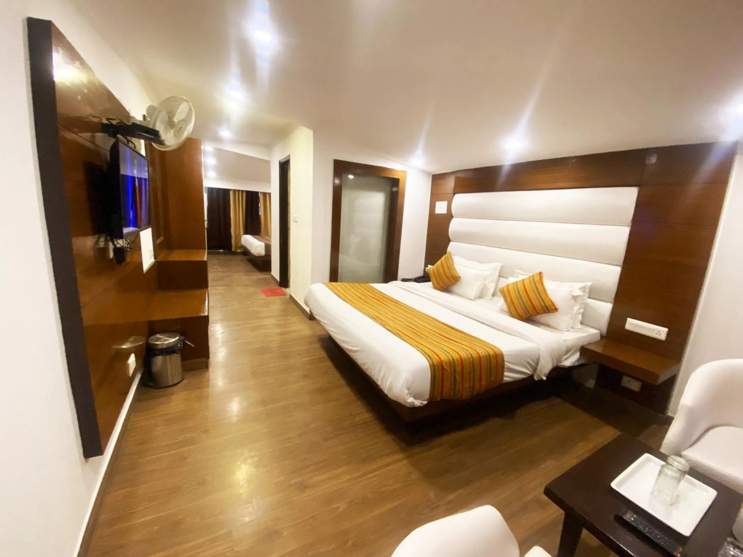 Photo of the whole room, Bed in Hotel Royal Classic @ Mall Road Mussoorie