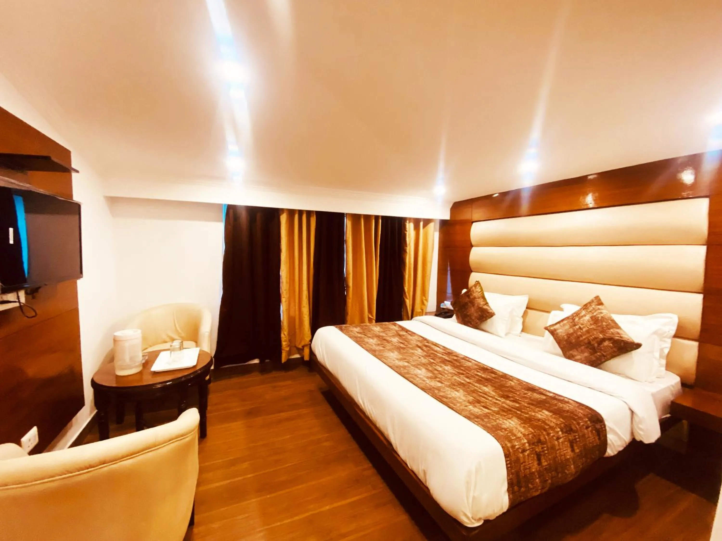 Bedroom, Bed in Hotel Royal Classic @ Mall Road Mussoorie