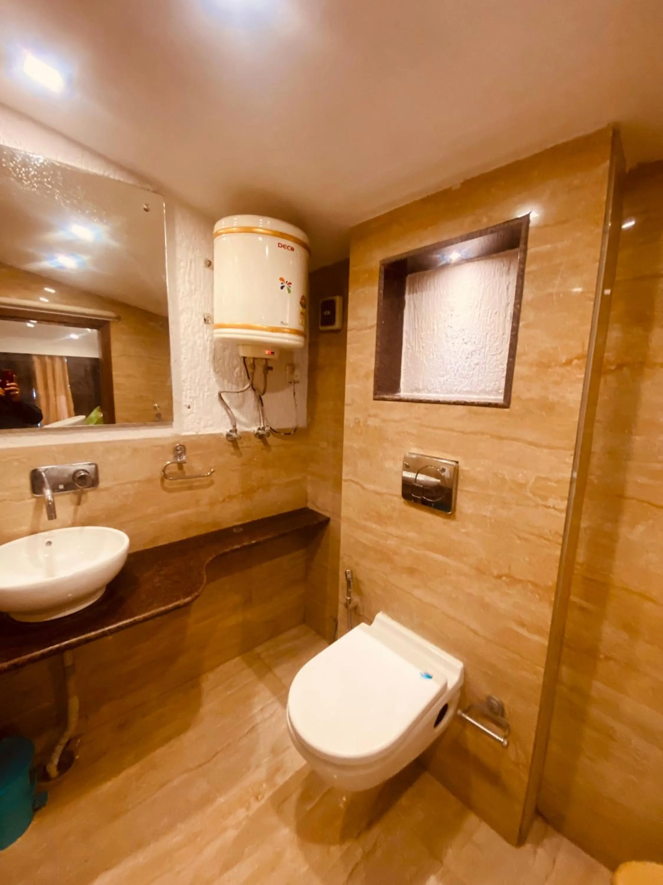 Bathroom in Hotel Royal Classic @ Mall Road Mussoorie