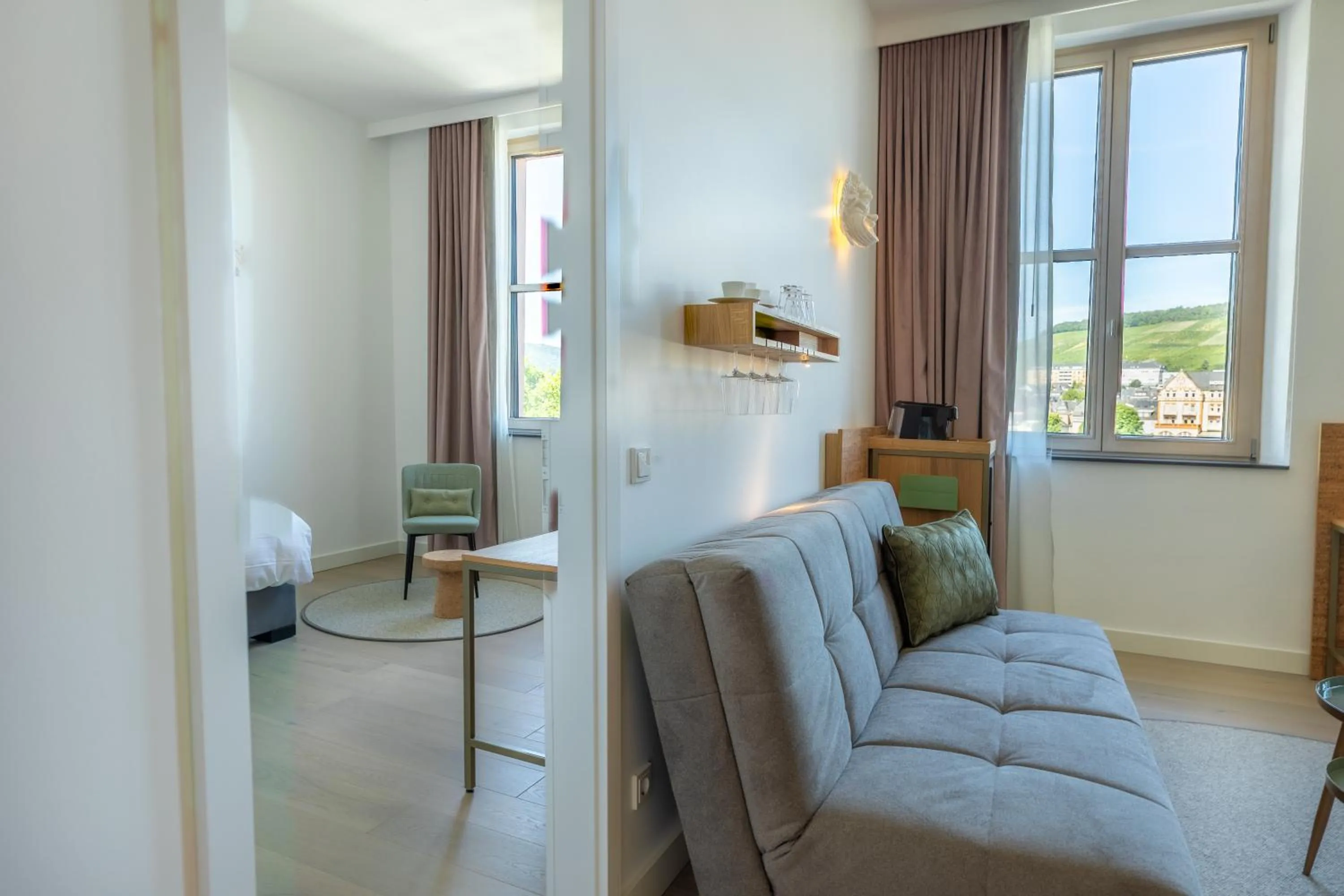 Seating area in DEINHARD's