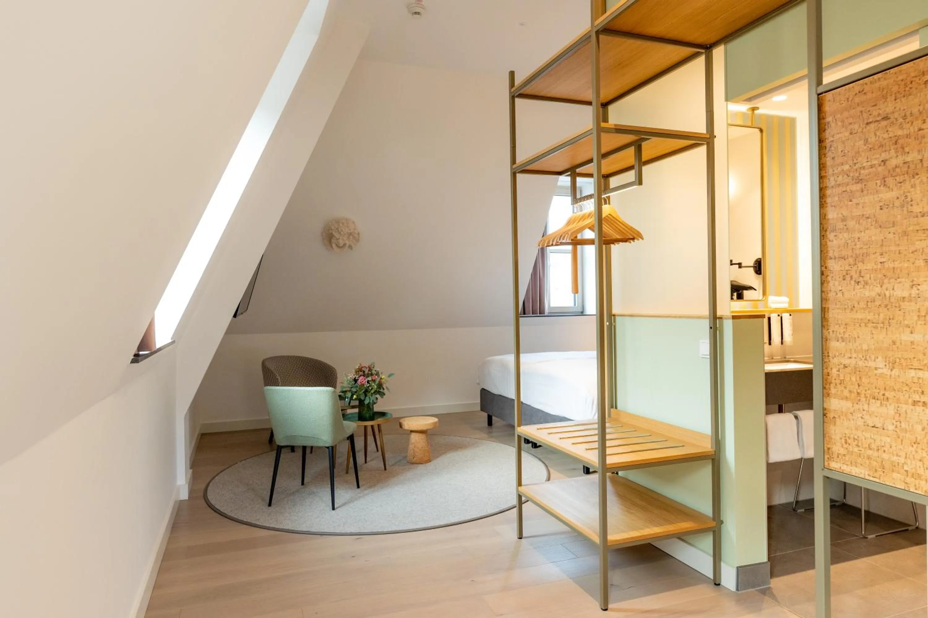 Seating area in DEINHARD's