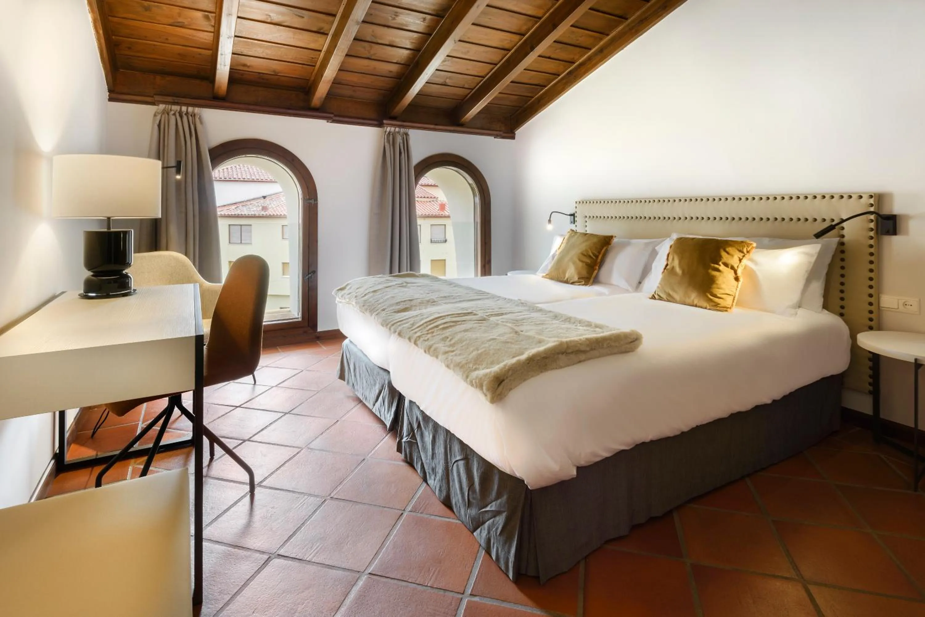 Bedroom, Bed in Hotel Palacio Matutano-Daudén