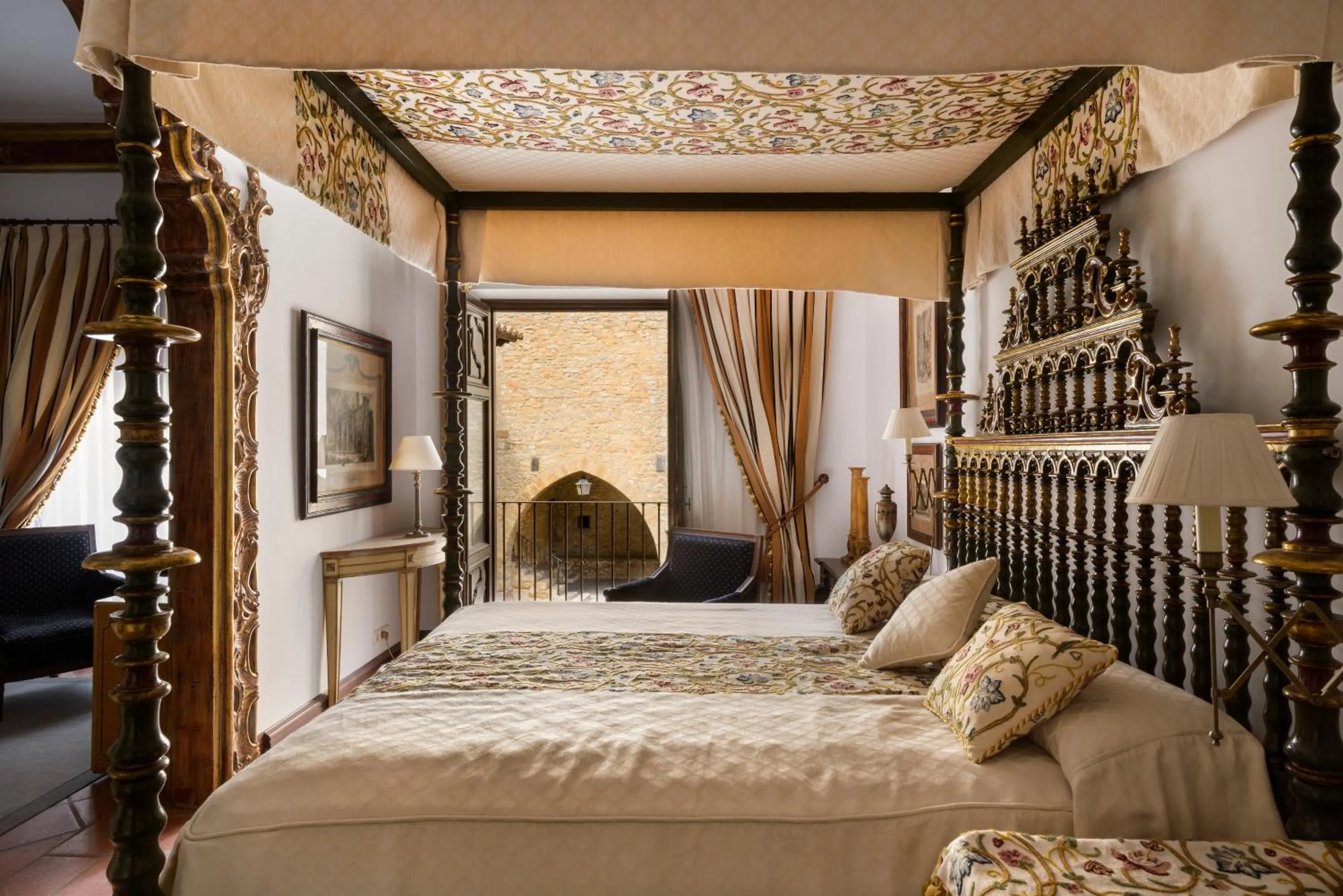 Bed in Hotel Palacio Matutano-Daudén