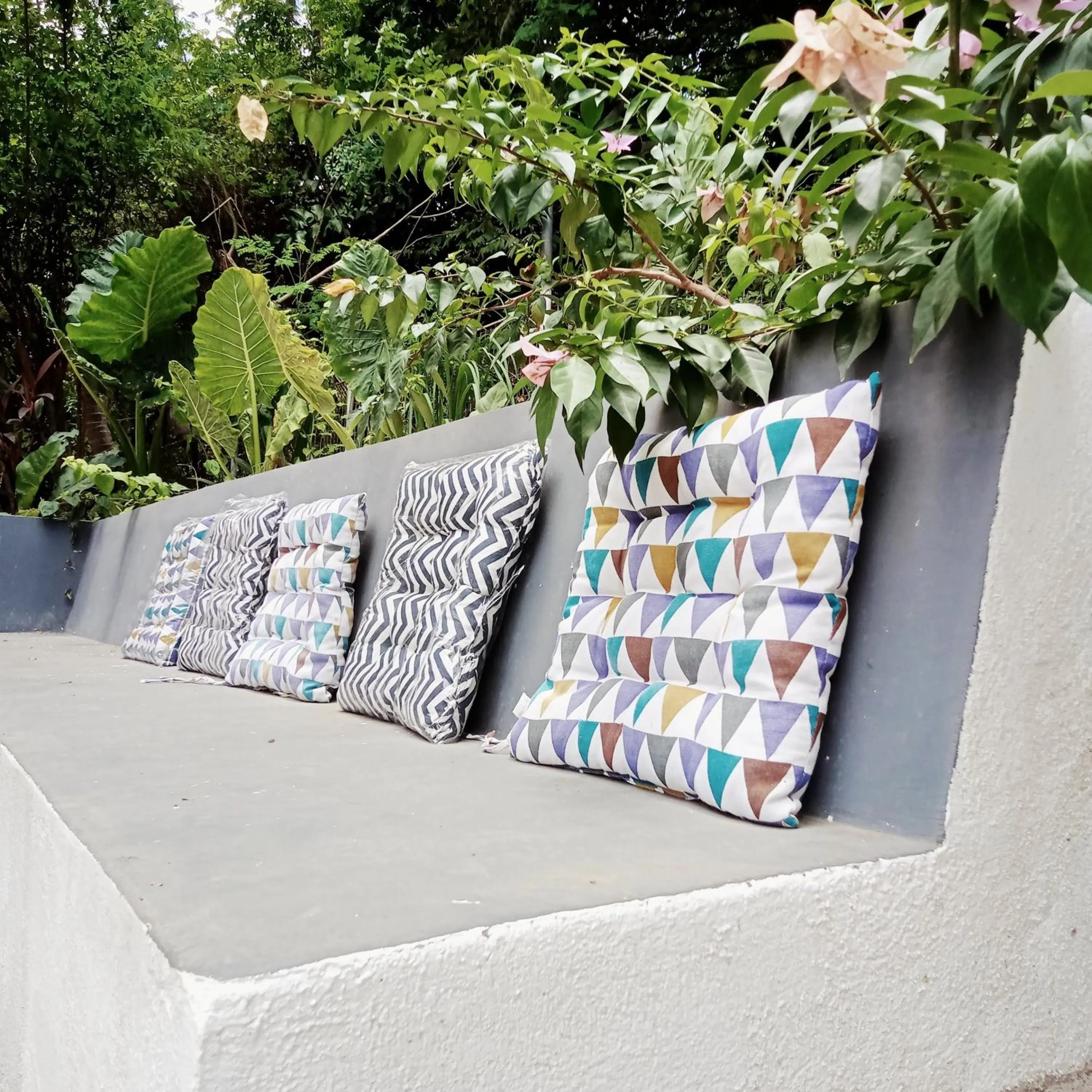 Garden in Baywalk Suites Batangas