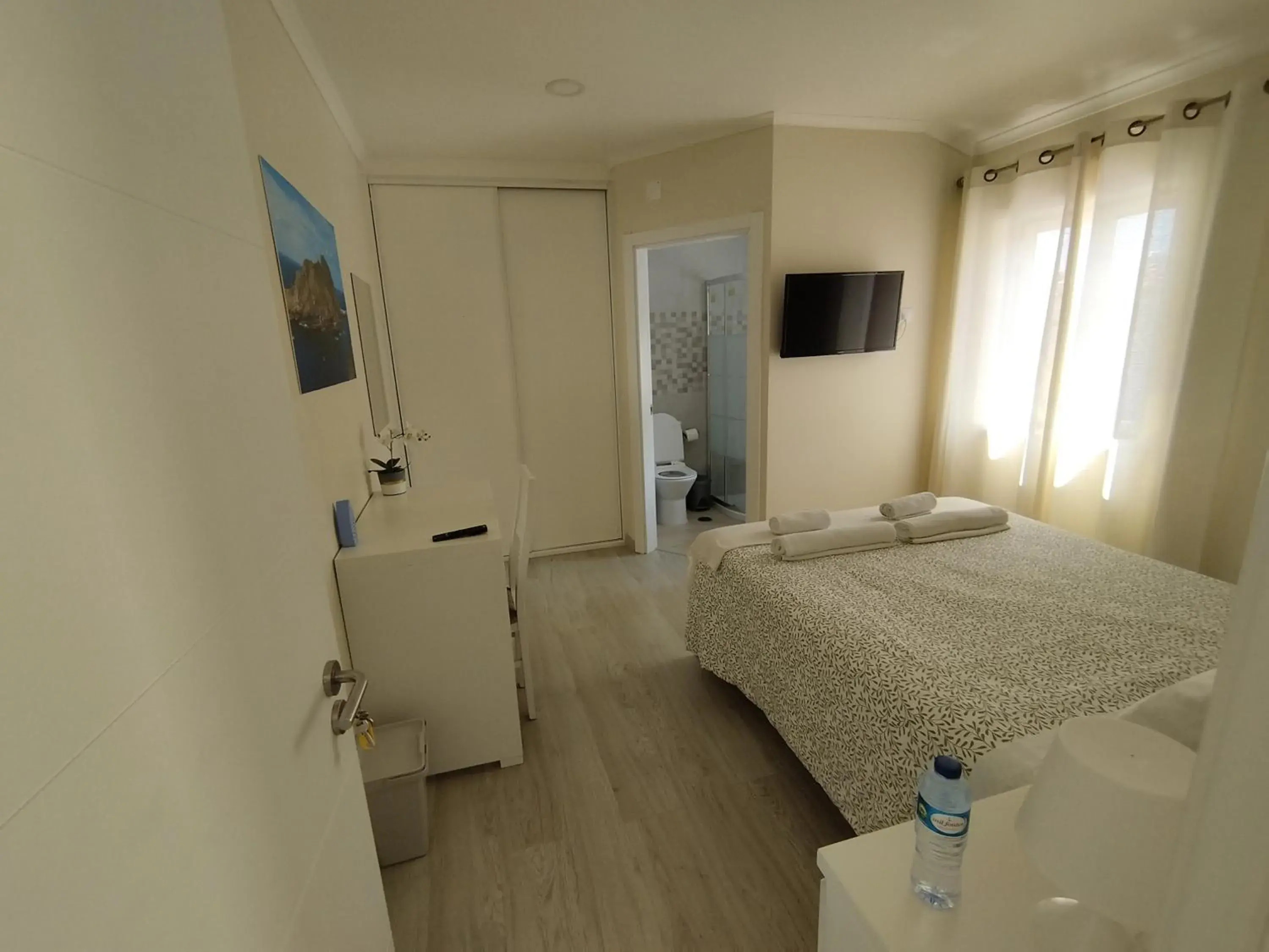 Double Room with Private Bathroom - single occupancy in Brisa Do Mar - Consolação Double Room with Private Bathroom - single occupancy in Brisa Do Mar - Consolação