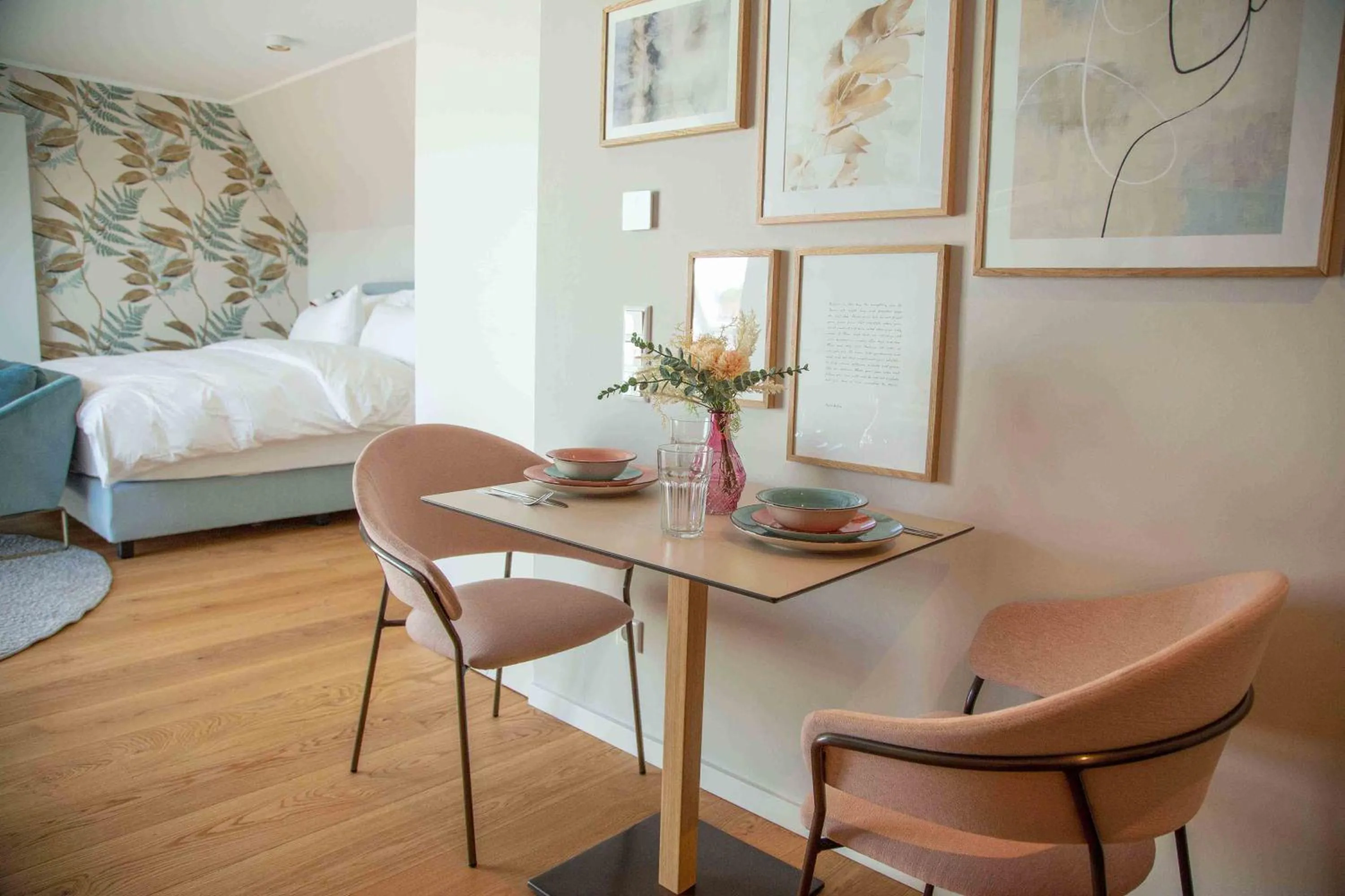 Photo of the whole room, Bed in 21rooms