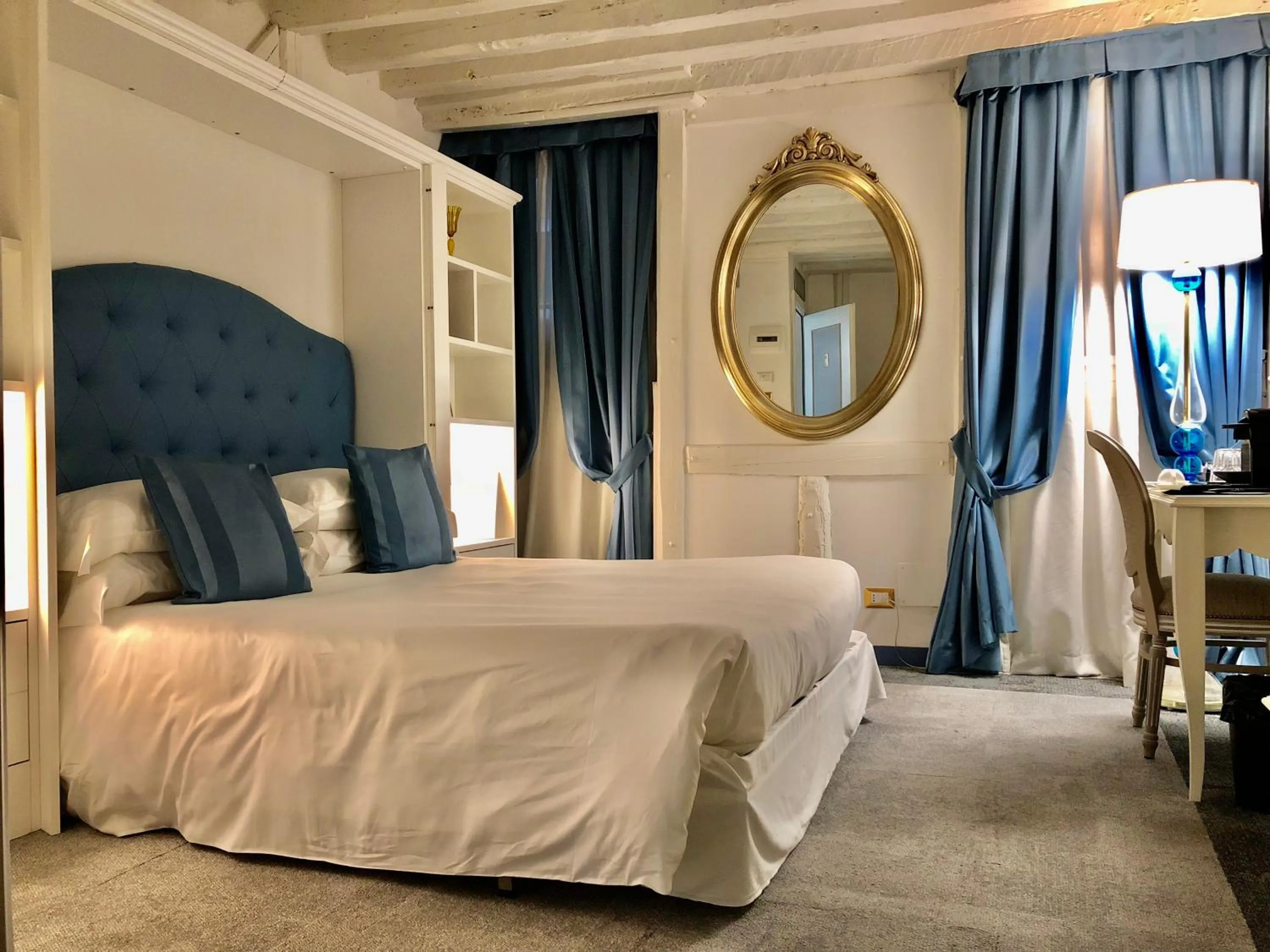 Bed in GKK Exclusive Private suite Venezia