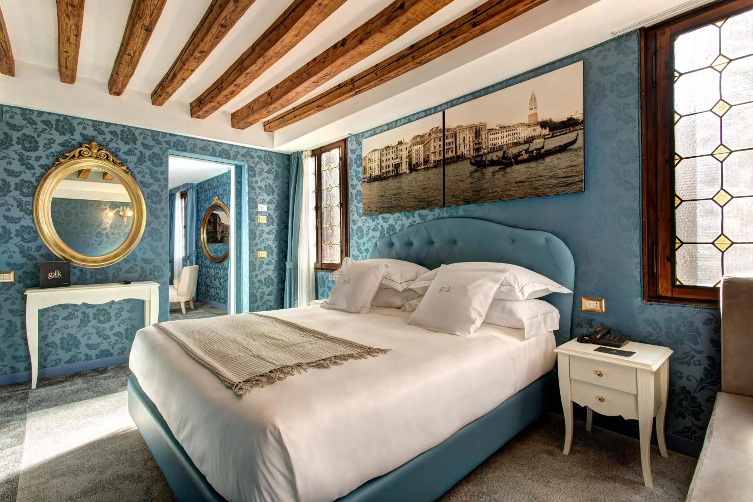 Photo of the whole room, Bed in GKK Exclusive Private suite Venezia