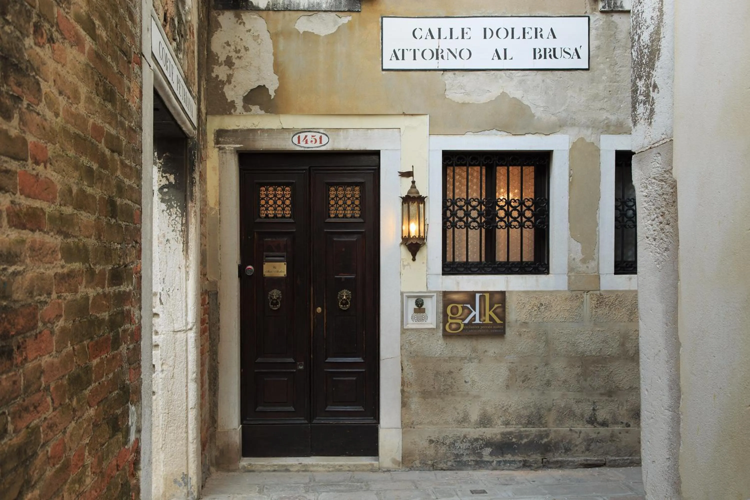 Facade/entrance in GKK Exclusive Private suite Venezia