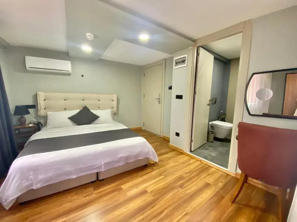 Queen Room with Sea View in sahar sultan hotel Queen Room with Sea View in sahar sultan hotel