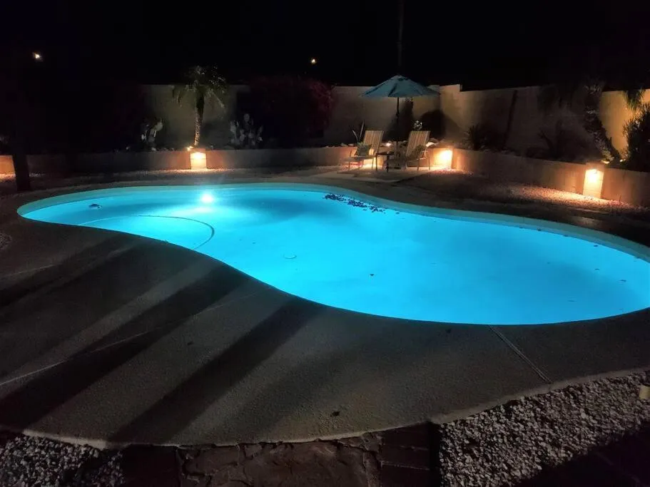 Cozy home with pool, fire table, BBQ, RV parking