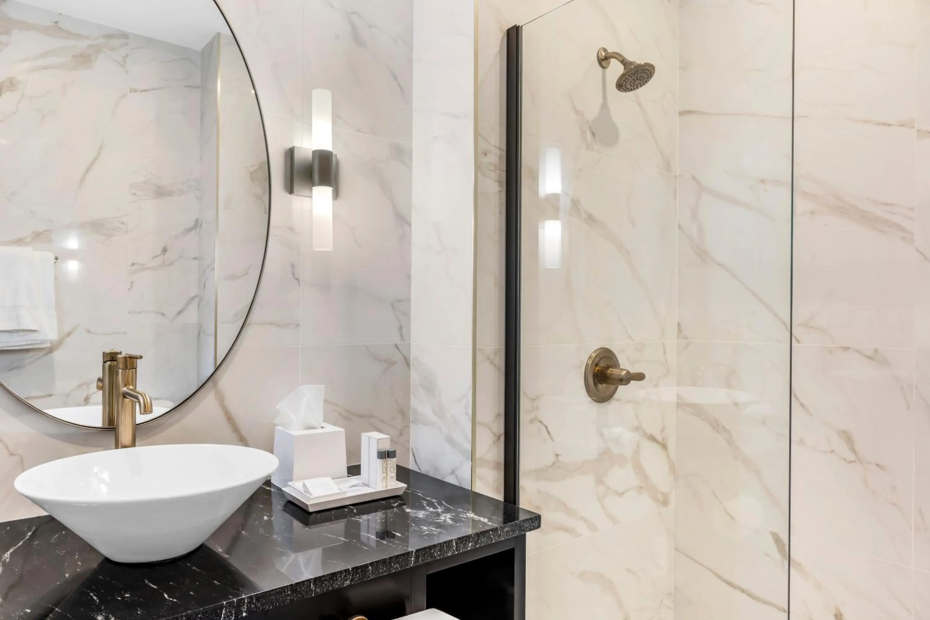 Shower in Halifax Tower Hotel & Conference Centre, an Ascend Collection Hotel