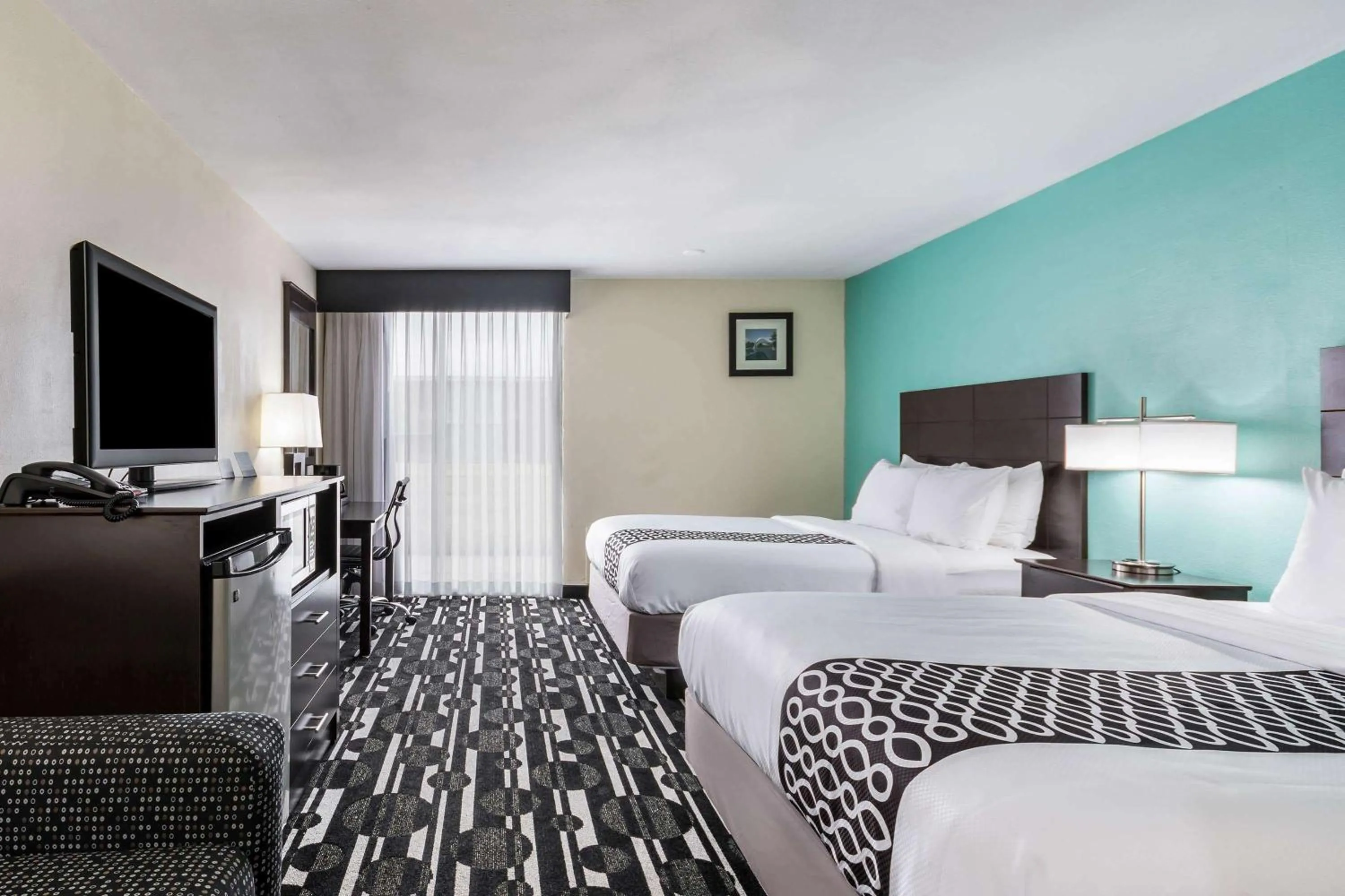 Bedroom in Baymont by Wyndham Oklahoma City Bricktown