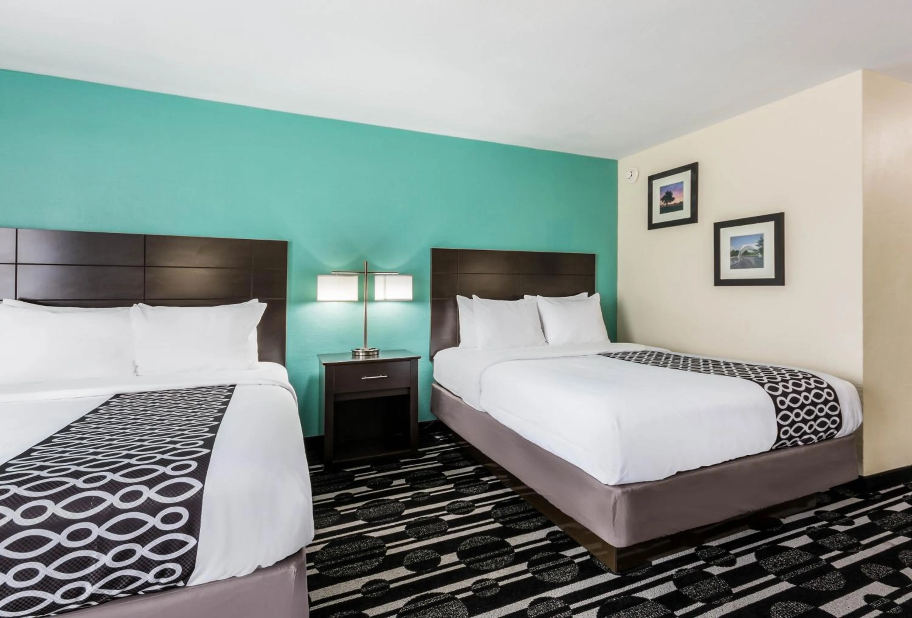 Bed in Baymont by Wyndham Oklahoma City Bricktown