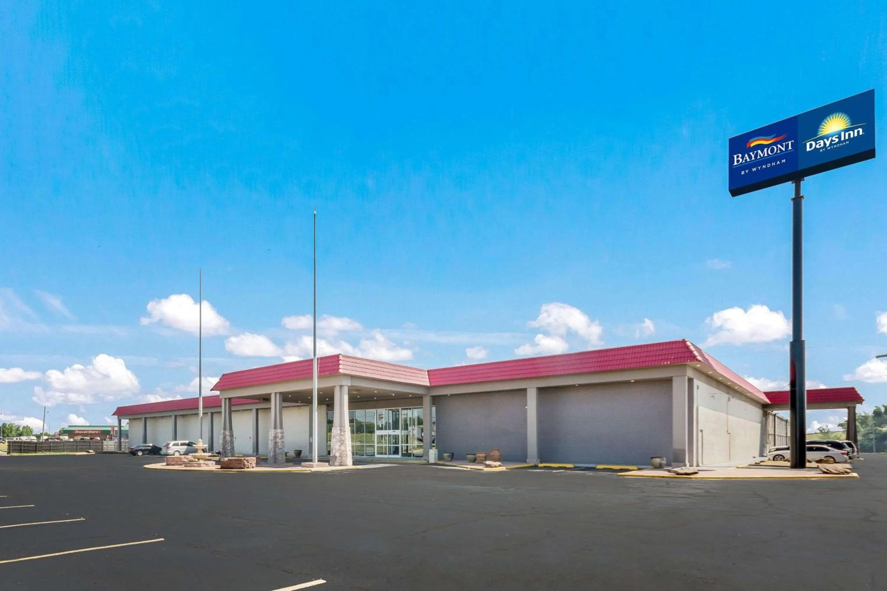 Property Building in Baymont by Wyndham Oklahoma City Bricktown