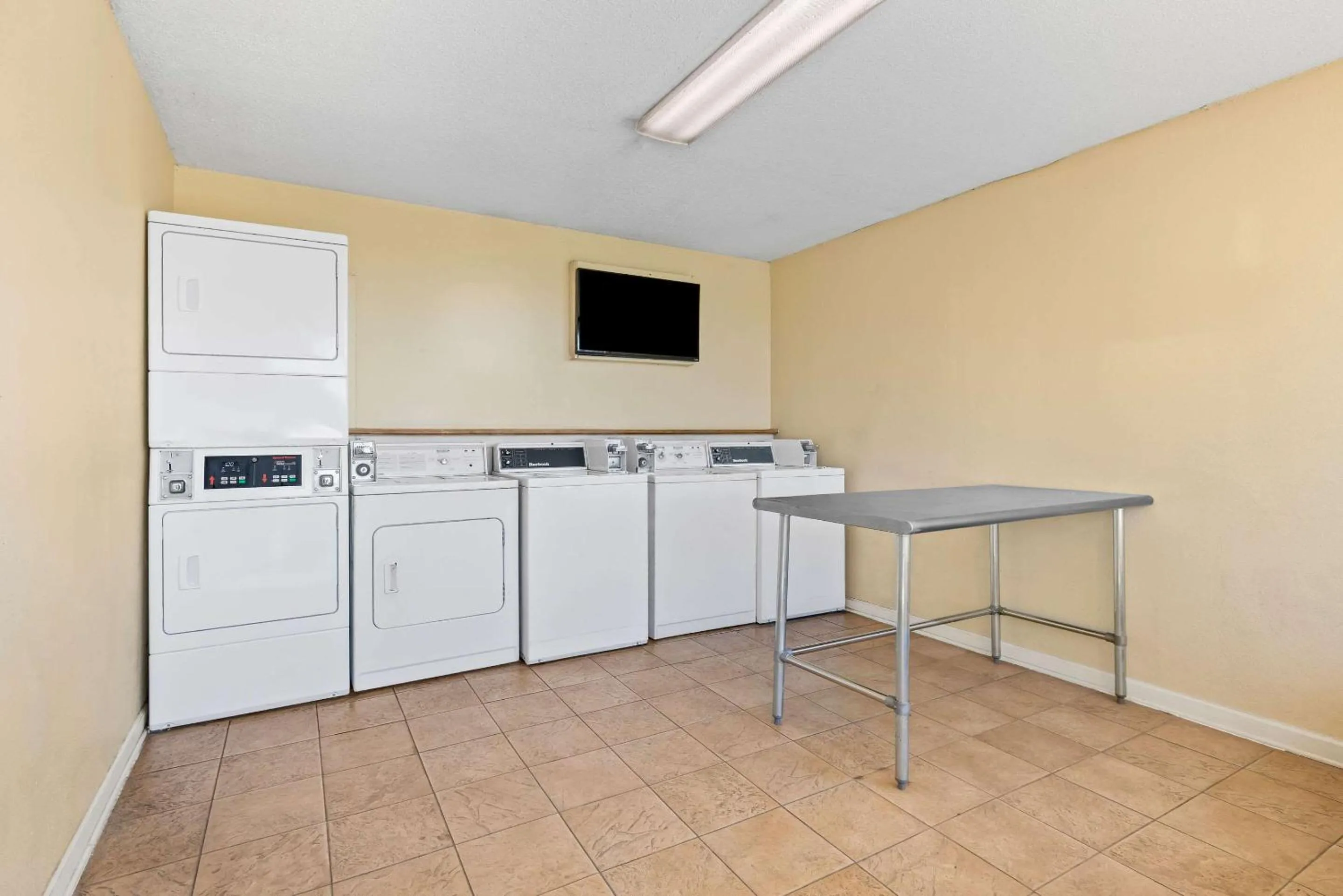 laundry in Quality Inn Morgan City