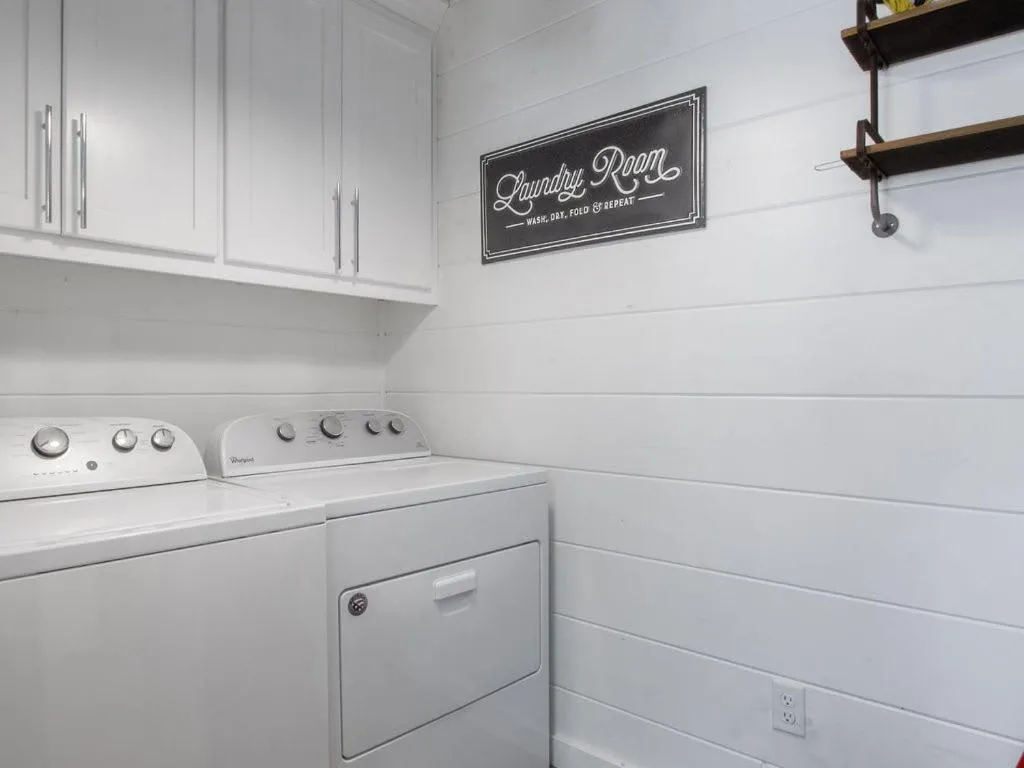 Stunning Luxury Cabin w Hot Tub and Fire Pit Holy Shiplap is Perfect Romantic Couples Getaway