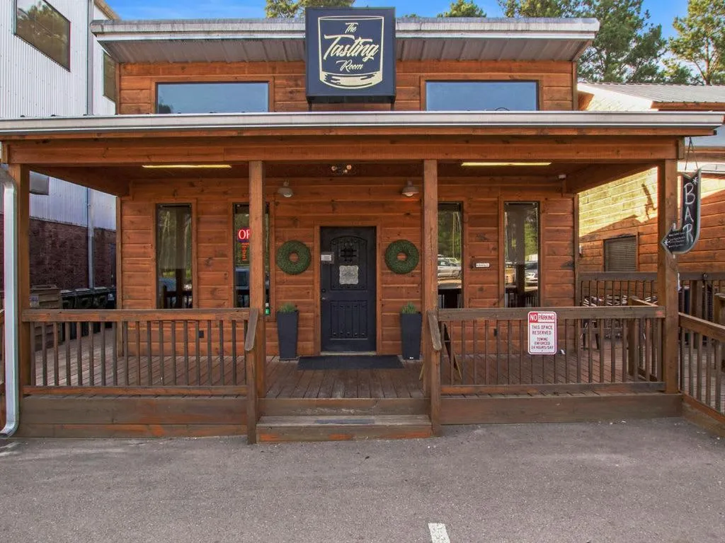 Gorgeous Idyllic Cabin w Hot Tub and Fire Pit Quittin Time is Secluded Romantic Oasis w Luxury Bathroom Double Shower and Bathtub Foosball Table