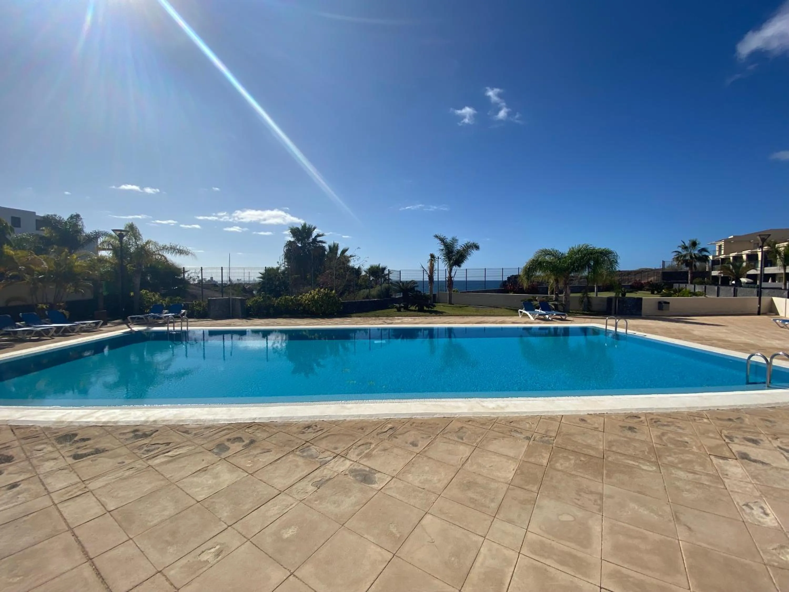 Swimming pool in SUN BAY VILLAS APARTMENT