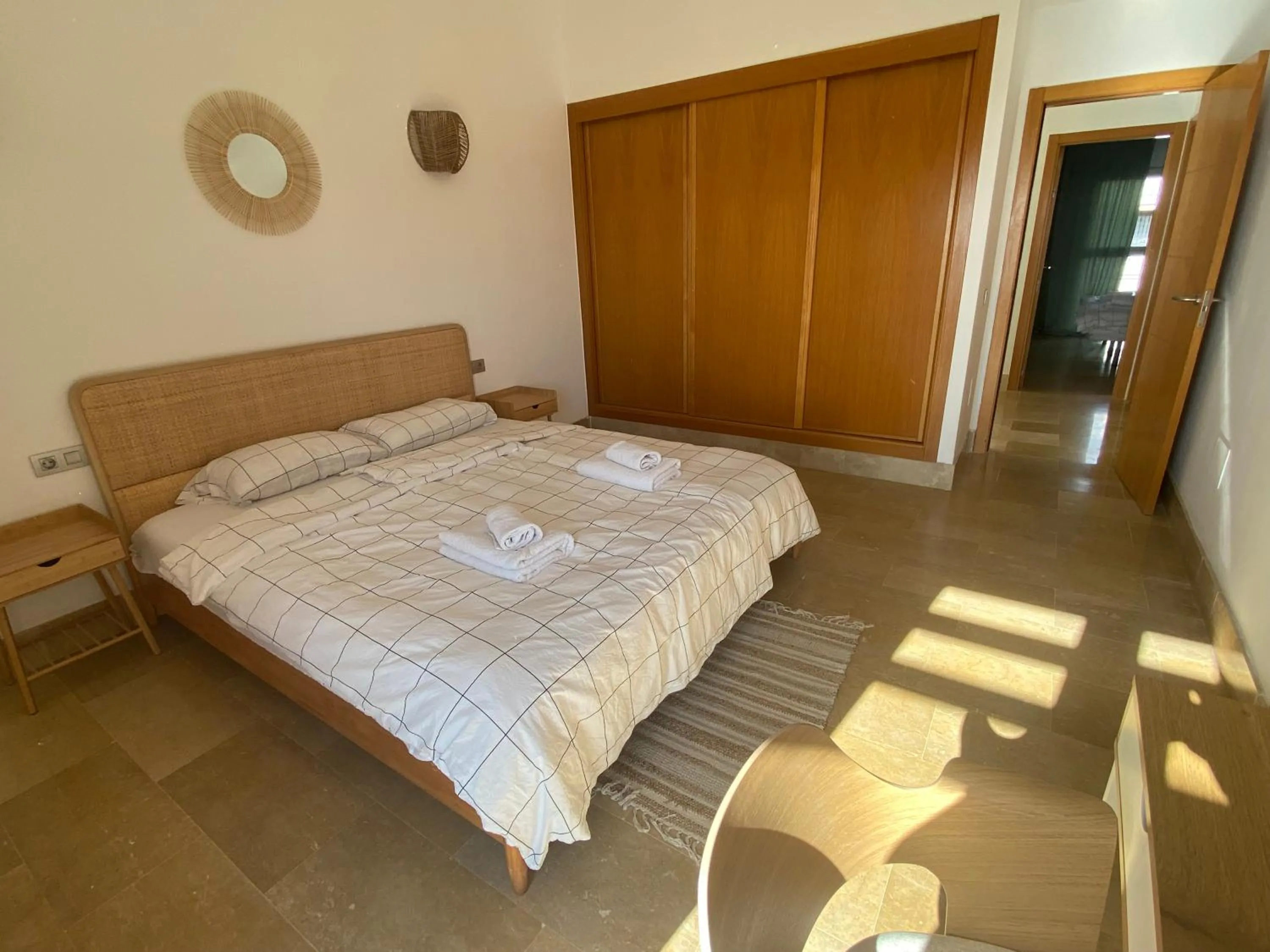 Bed in SUN BAY VILLAS APARTMENT