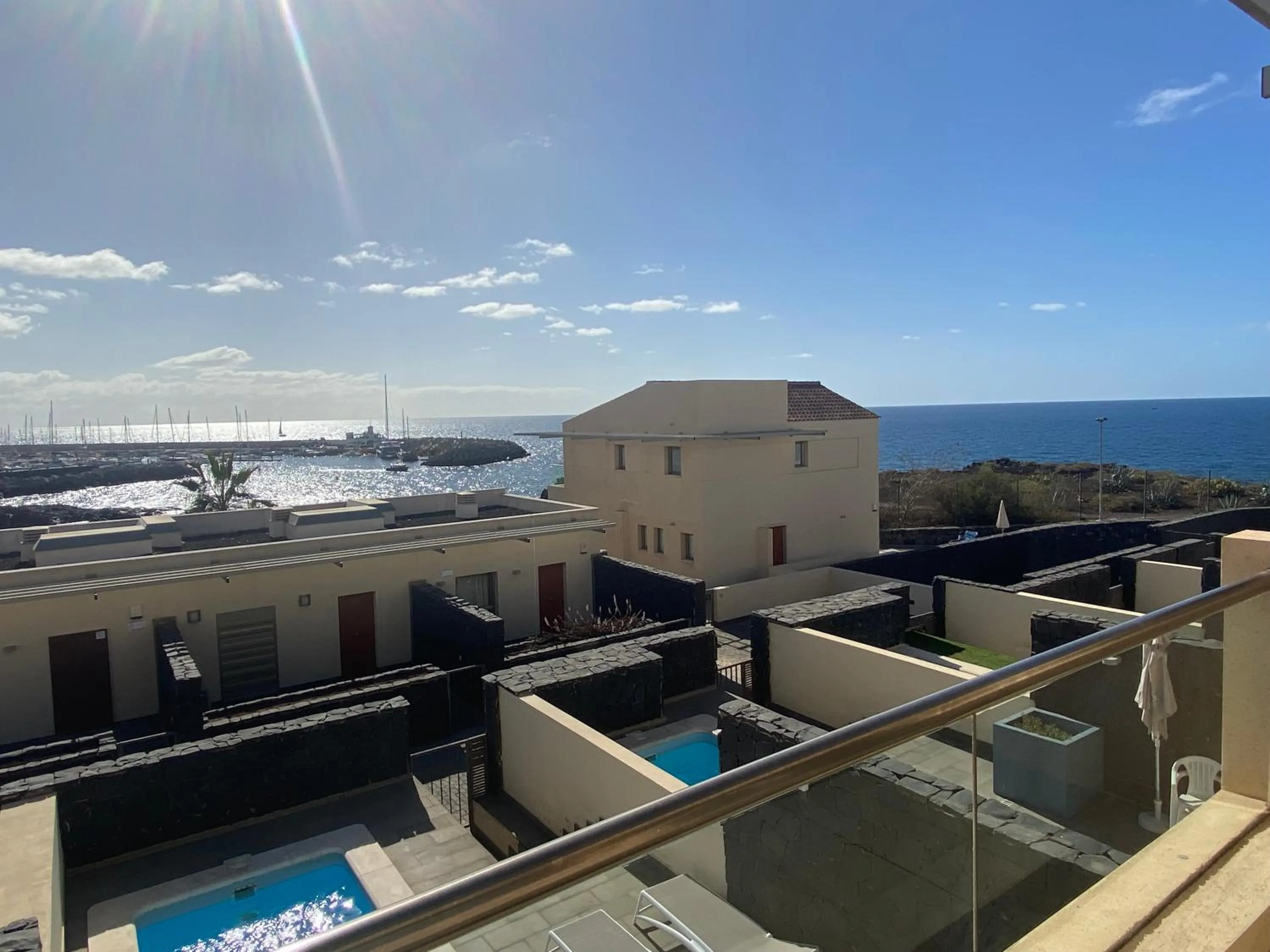 Balcony/Terrace in SUN BAY VILLAS APARTMENT