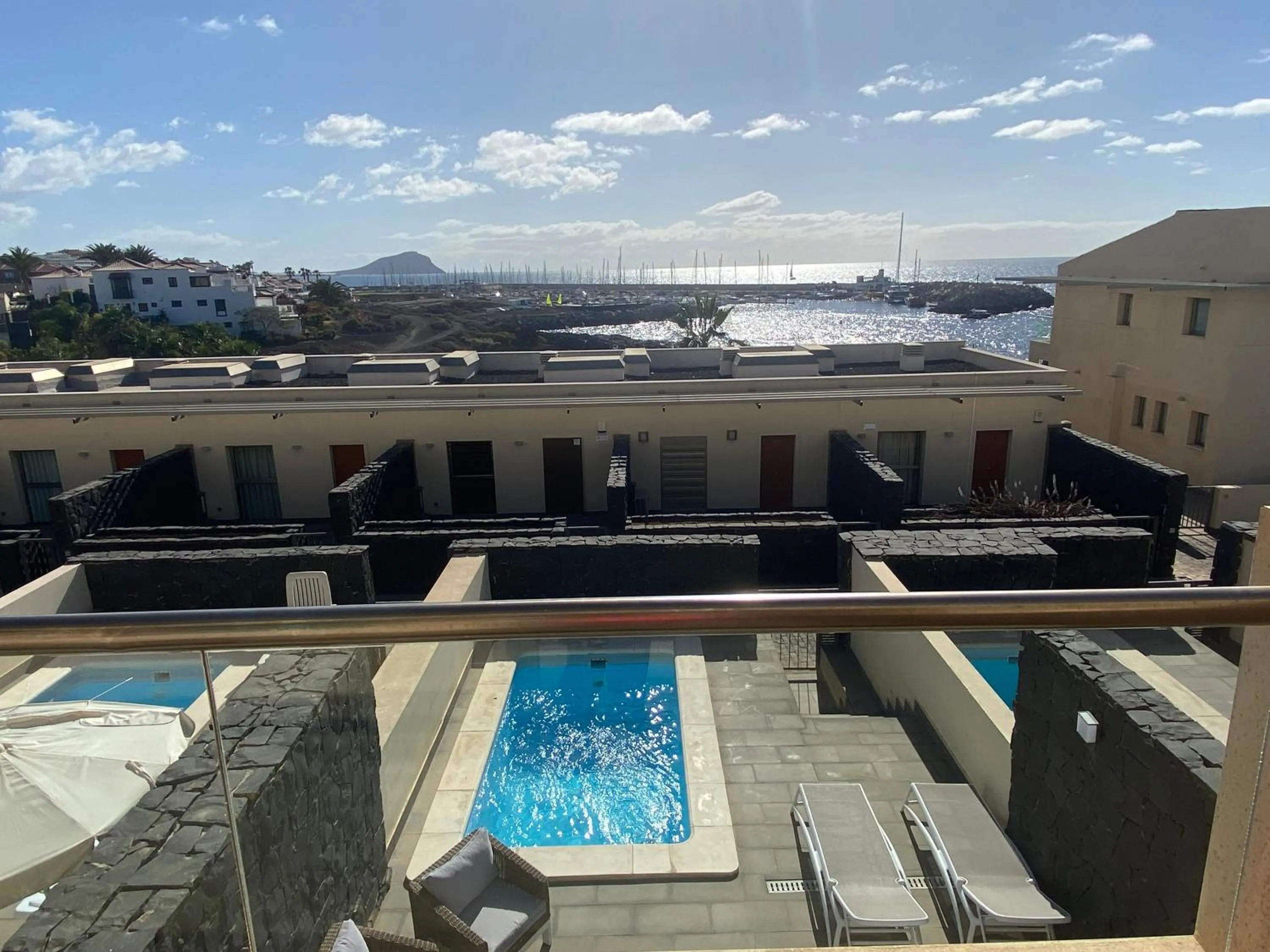 Pool view in SUN BAY VILLAS APARTMENT