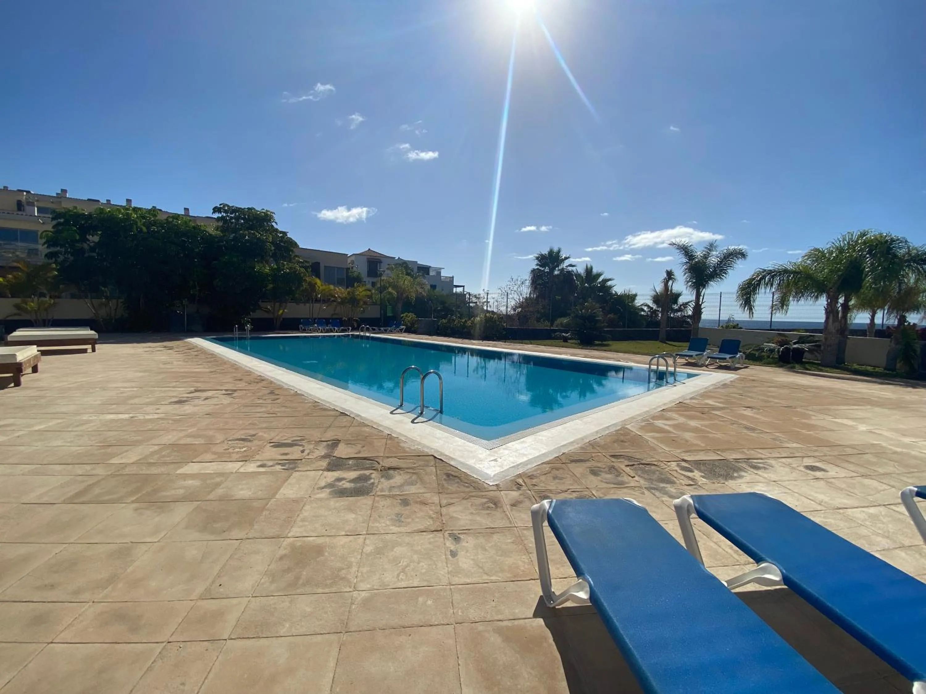 Swimming pool in SUN BAY VILLAS APARTMENT