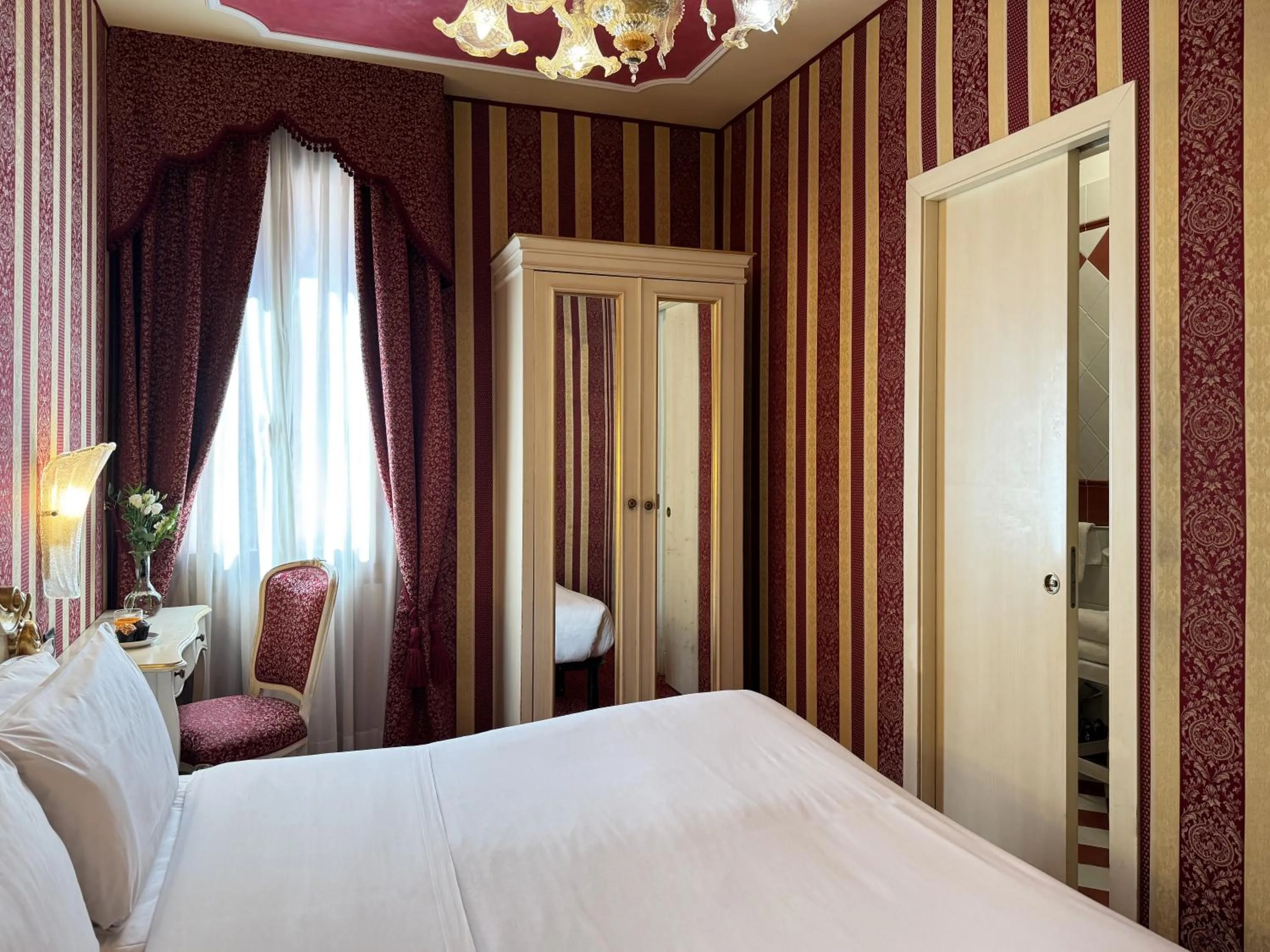 Bed in Hotel Alcyone