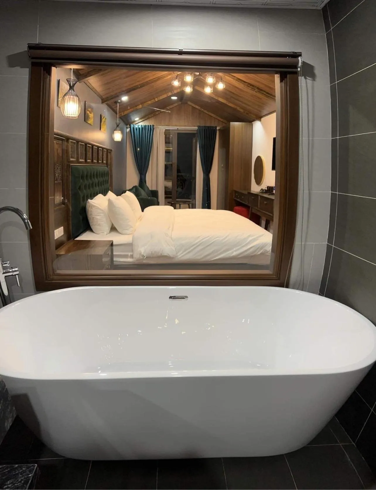 Bathroom, Bed in Sapa Grand Hills Hotel Apartments