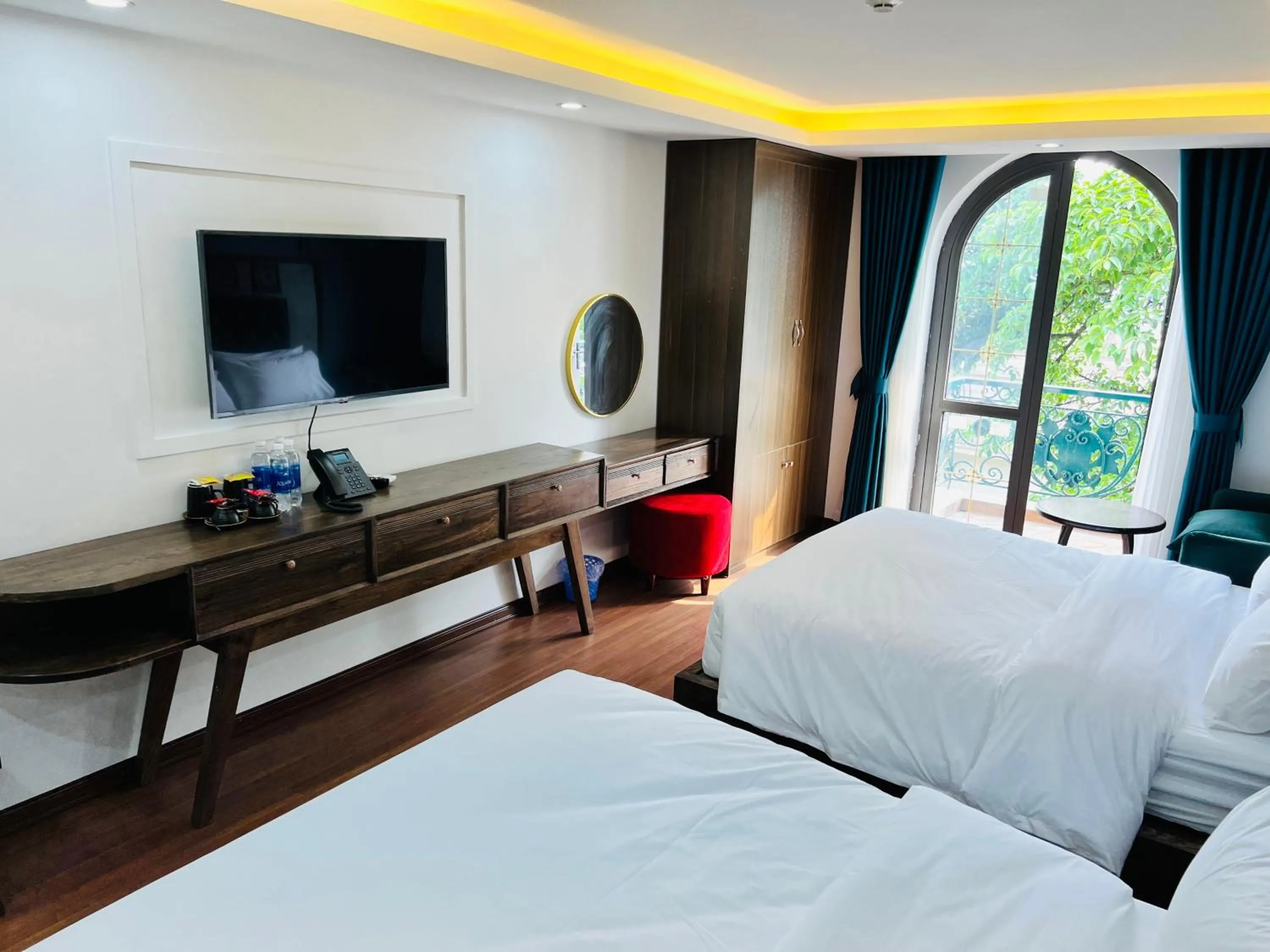 Property building, Bed in Sapa Grand Hills Hotel Apartments