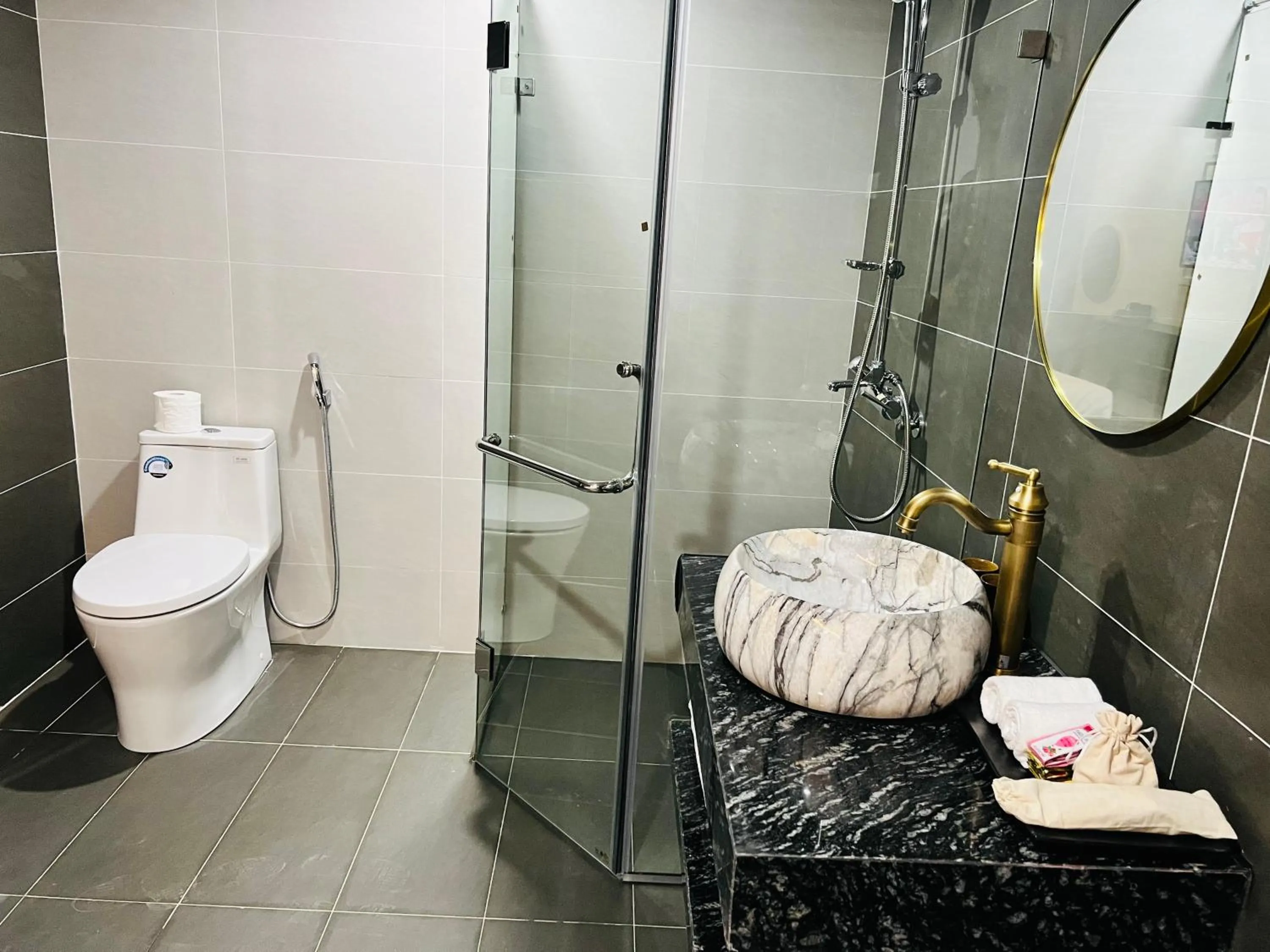 Bathroom in Sapa Grand Hills Hotel Apartments
