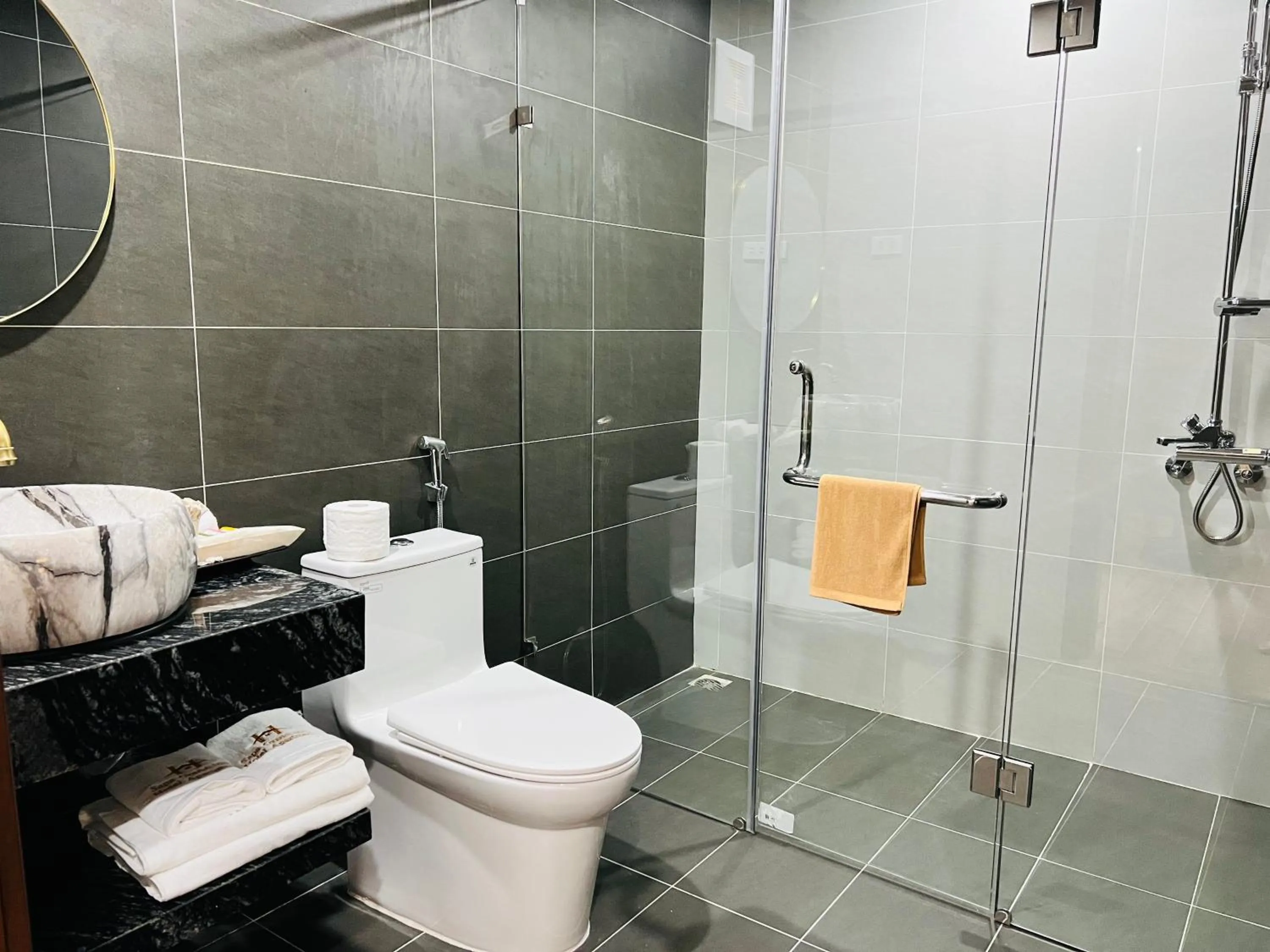 Bathroom in Sapa Grand Hills Hotel Apartments