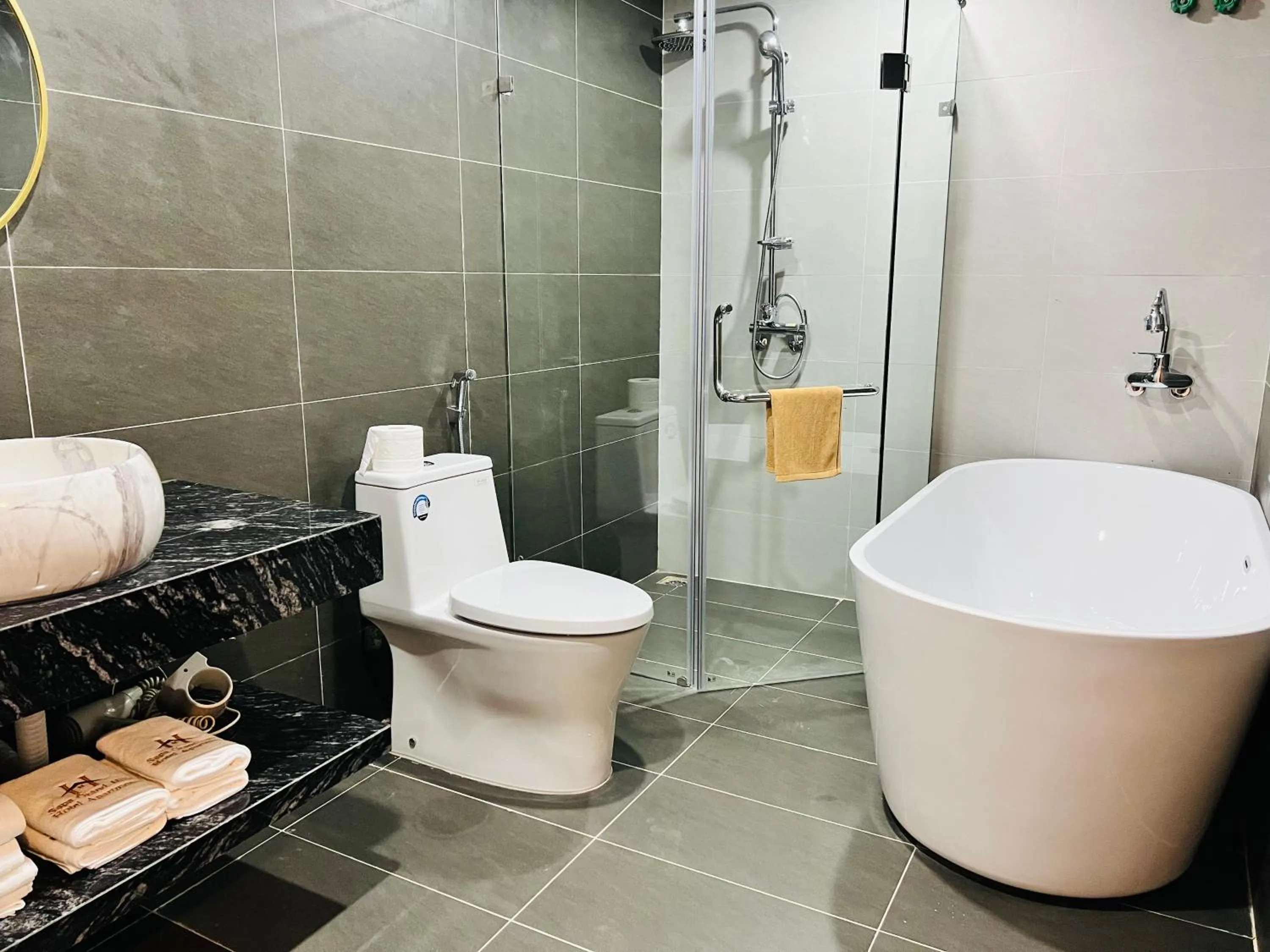 Bathroom in Sapa Grand Hills Hotel Apartments