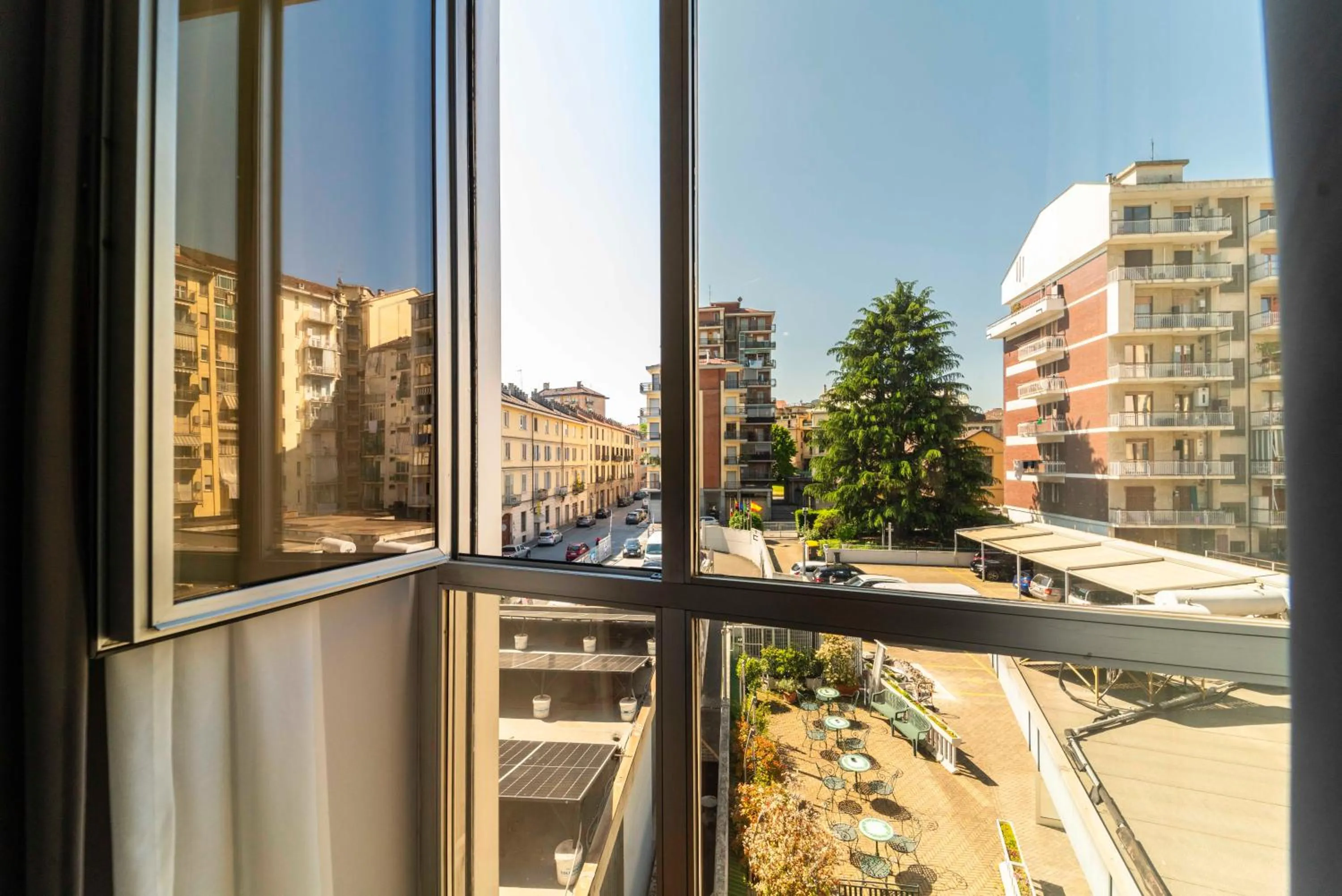 Property building in Hotel Royal Torino Centro Congressi