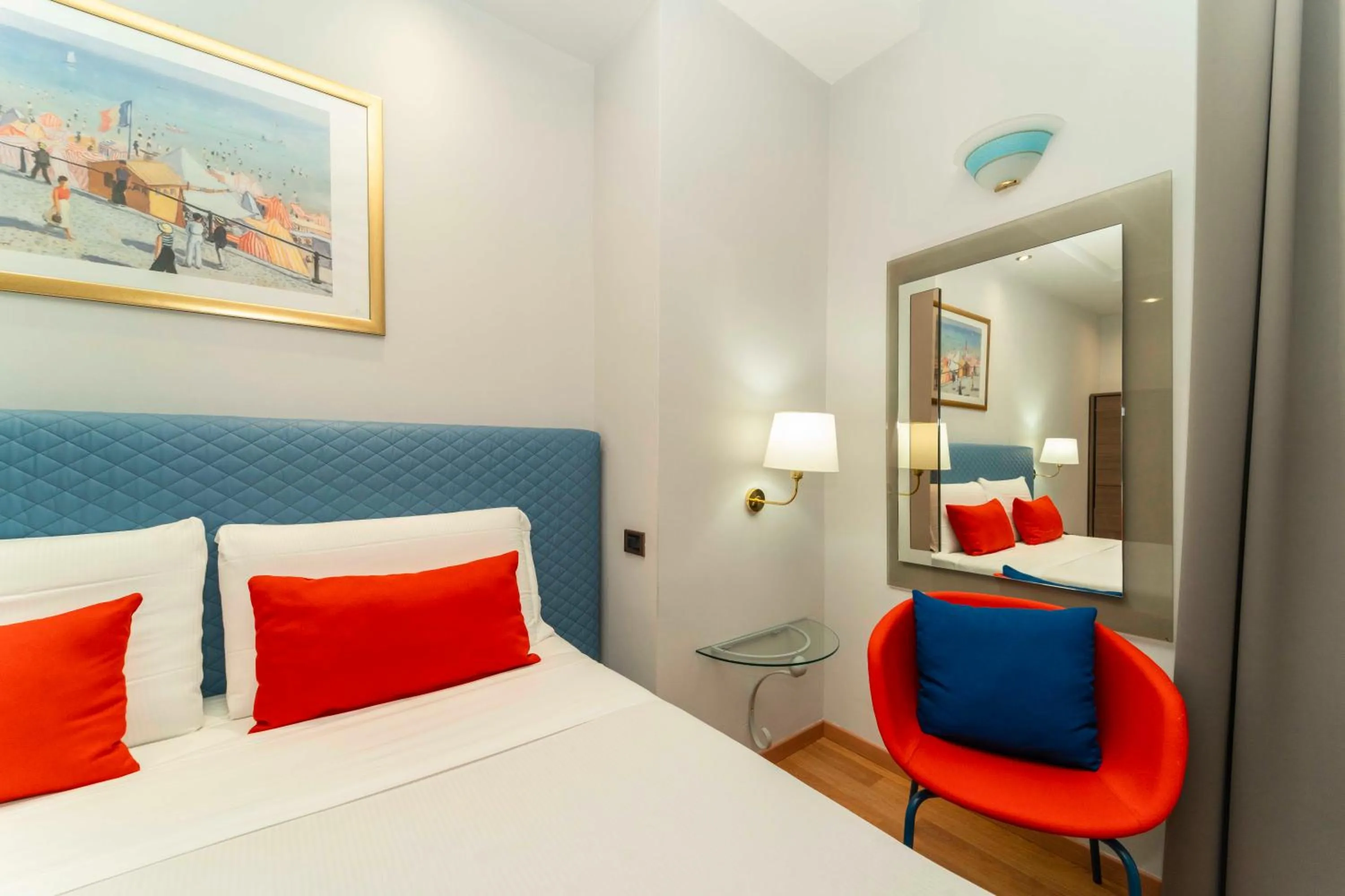 Bedroom, Bed in Hotel Royal Torino Centro Congressi