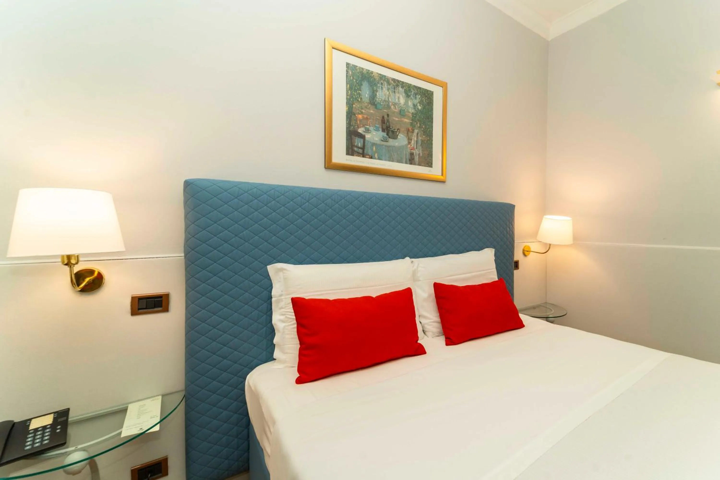 Bedroom, Bed in Hotel Royal Torino Centro Congressi