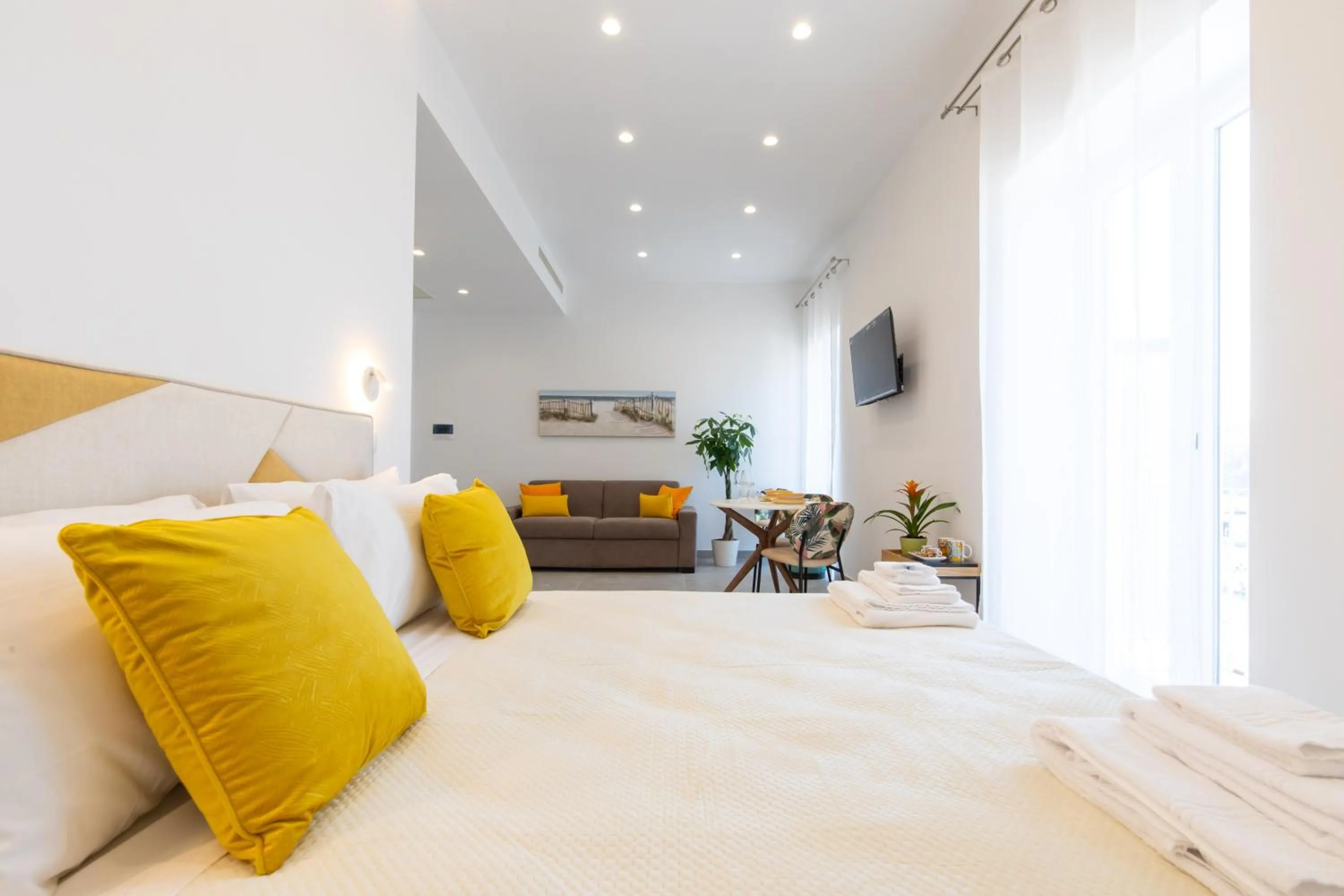 Photo of the whole room, Bed in Baia Flegrea Meublè