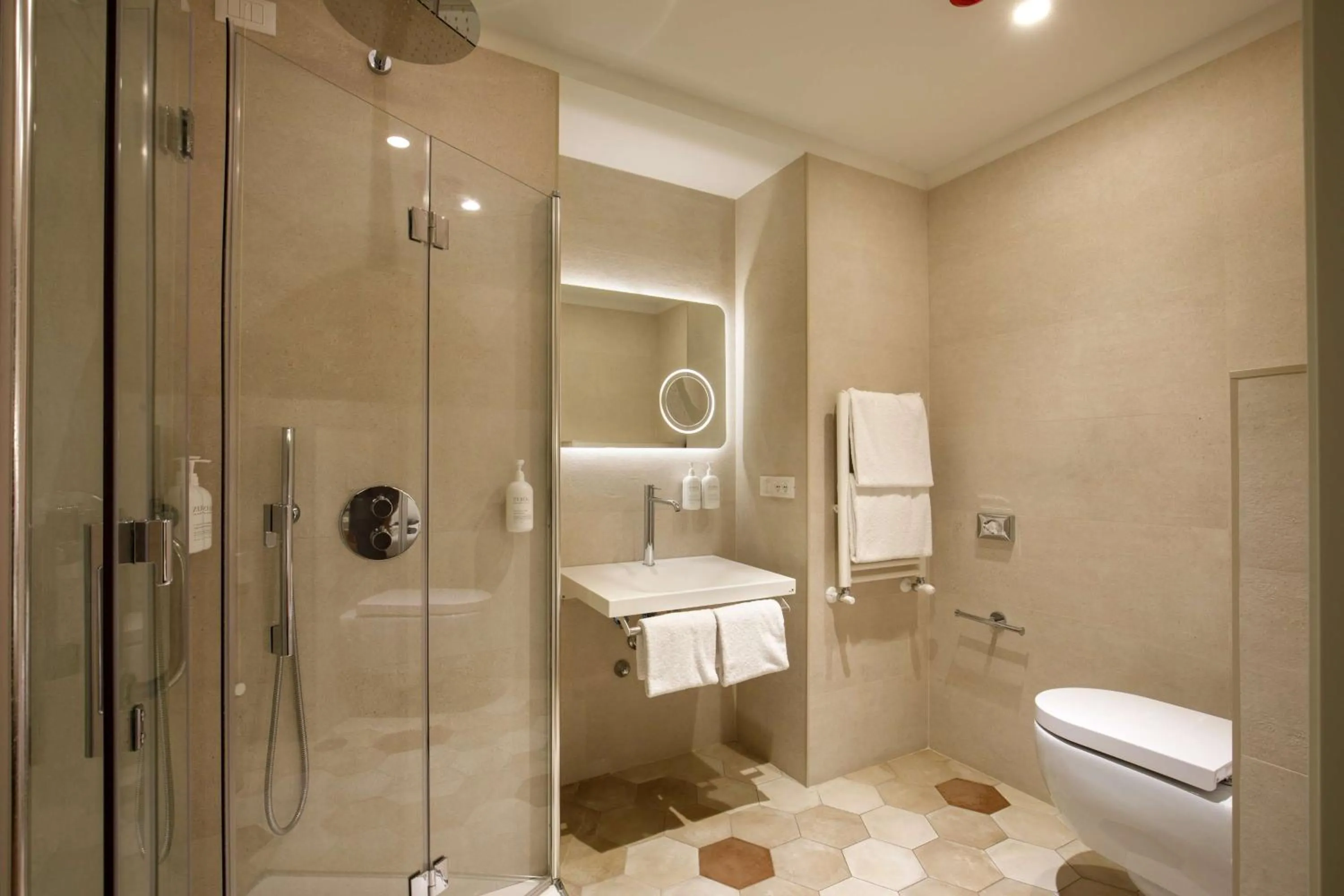 Bathroom in Cosmopolita Rome Colosseum, Tapestry Collection by Hilton