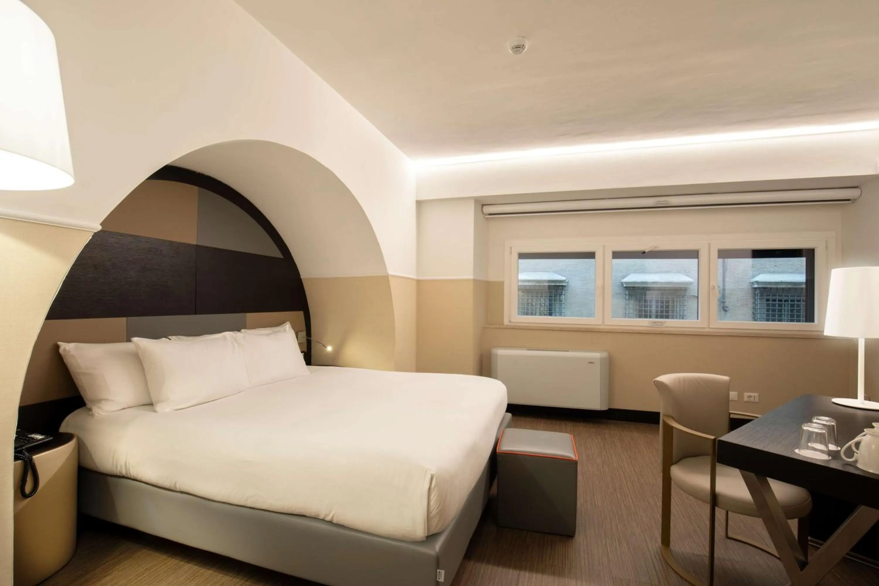 Bedroom, Bed in Cosmopolita Rome Colosseum, Tapestry Collection by Hilton