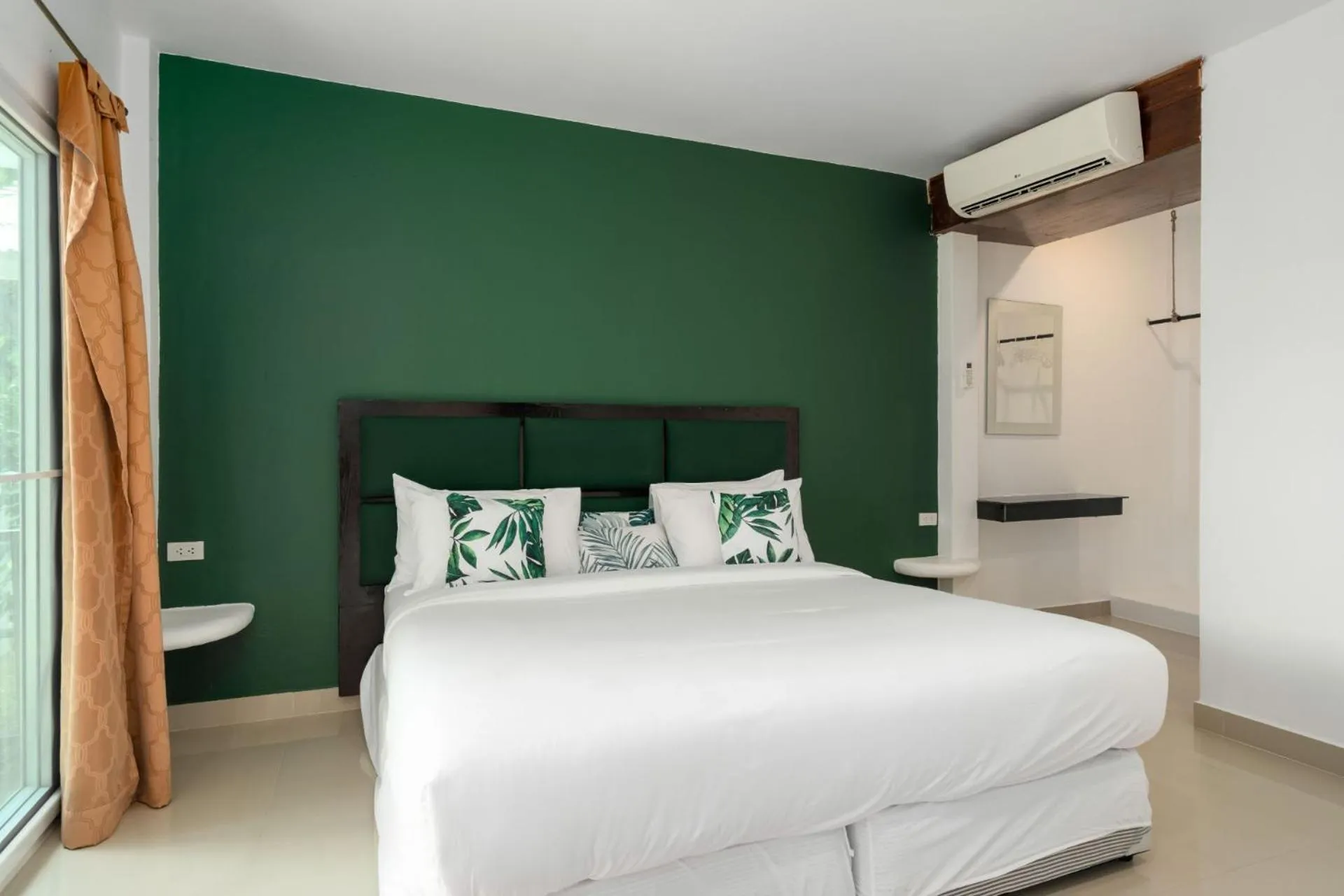 Bed in 4U Resort Samui