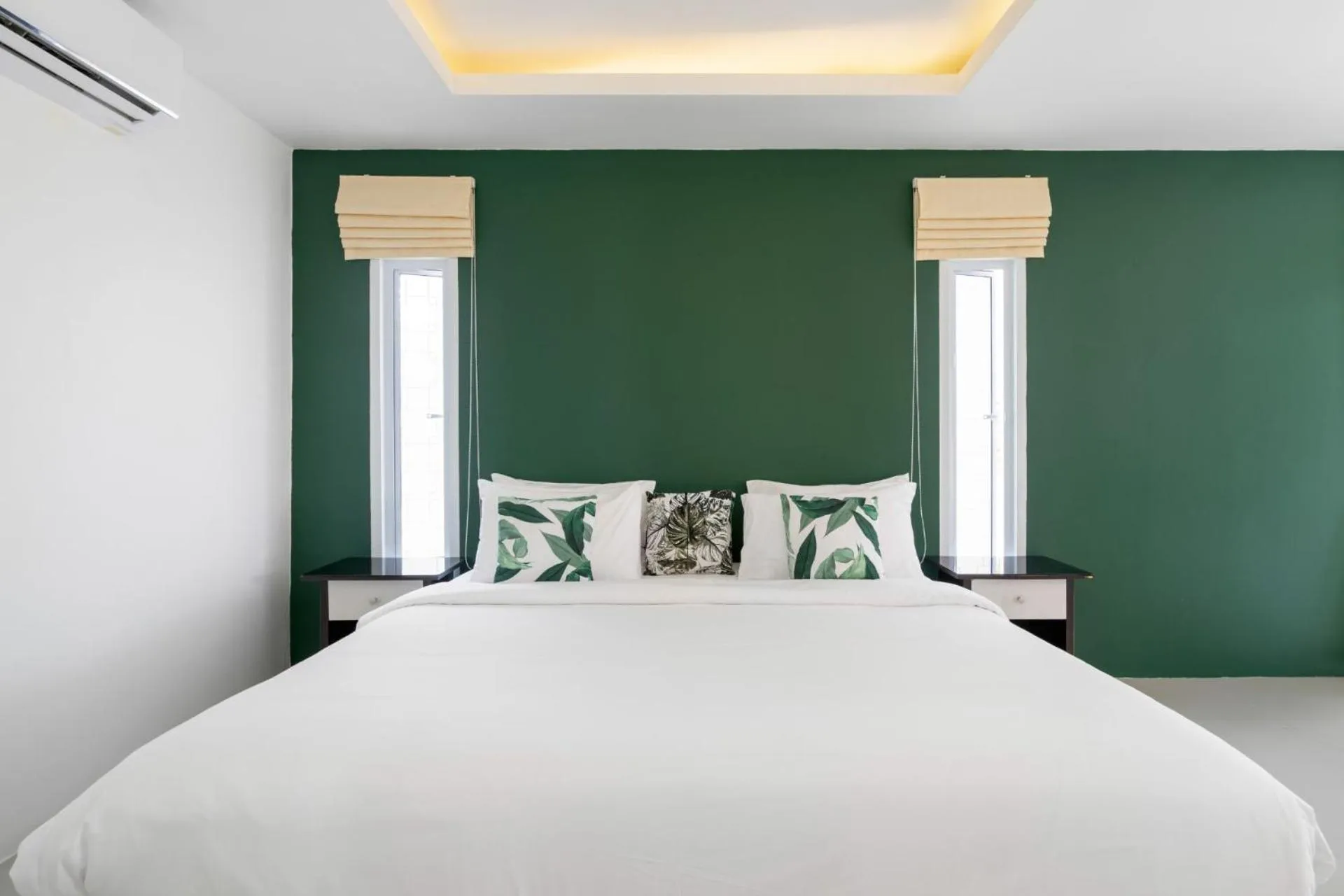 Bed in 4U Resort Samui