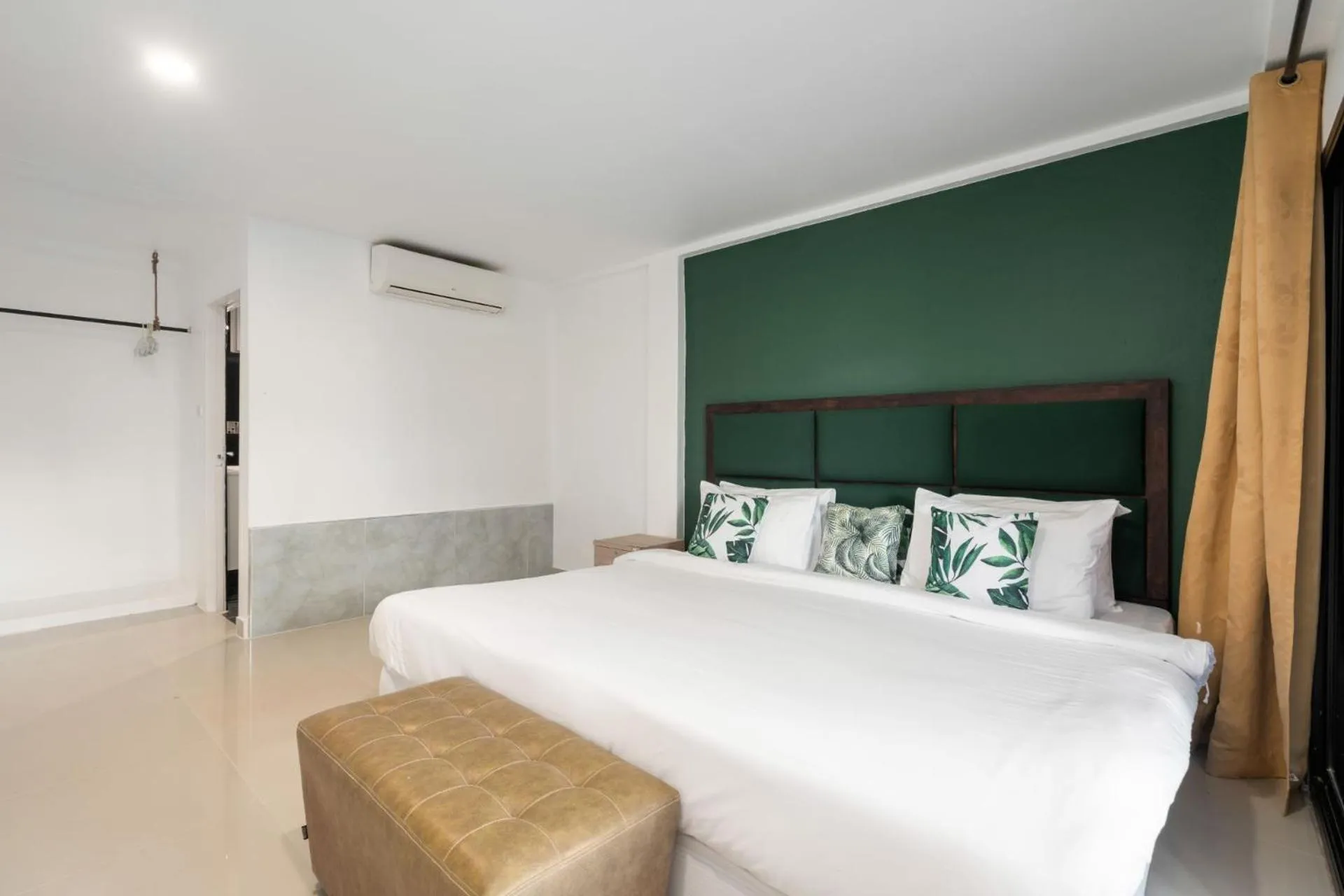 Bed in 4U Resort Samui