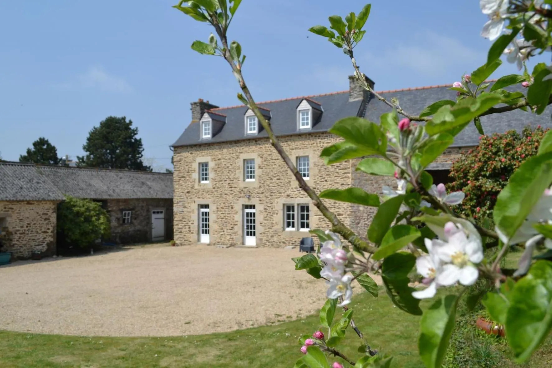 Property building in La métairie du rumain 2